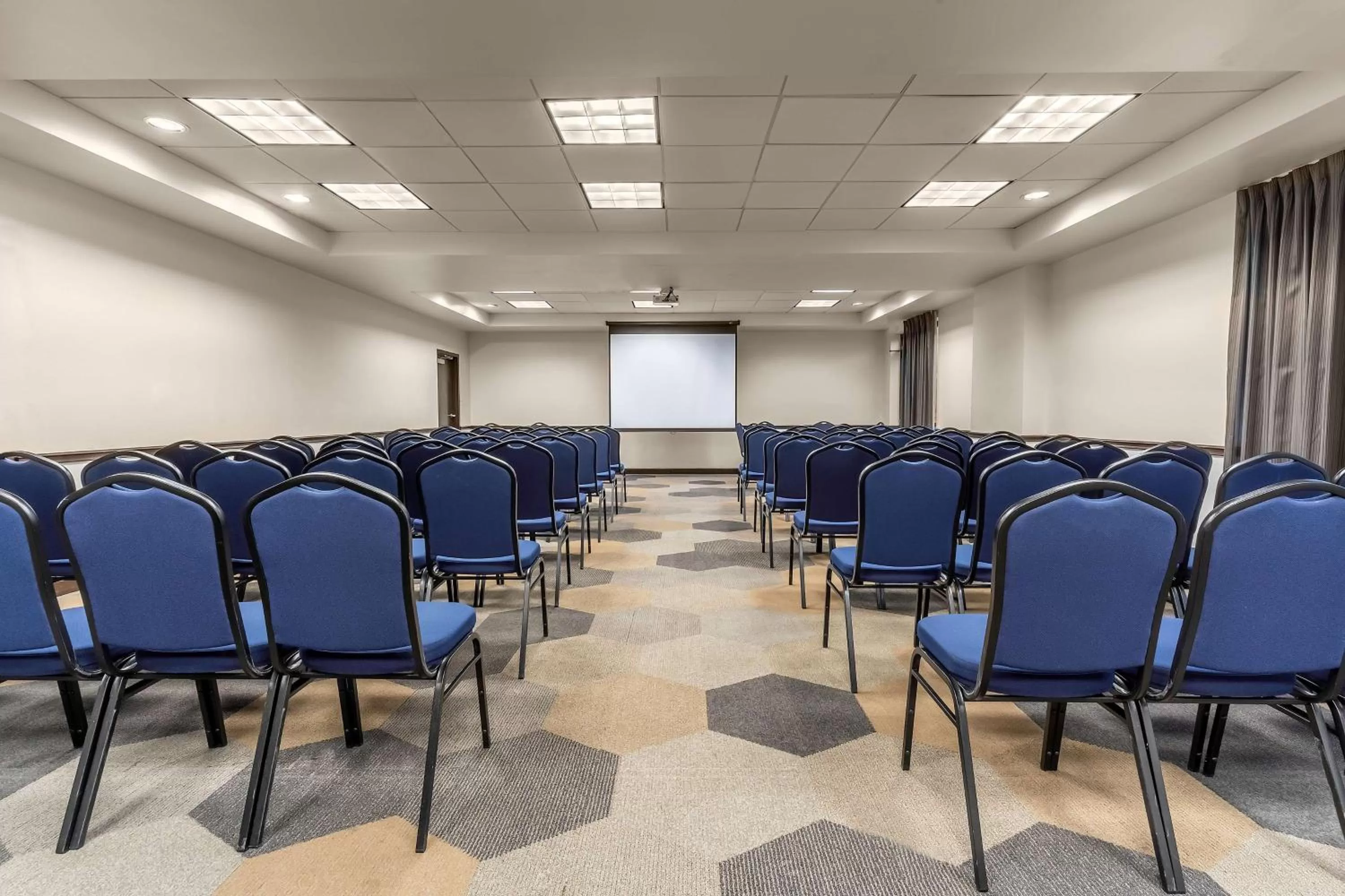 On site in Hyatt Place Richmond Arboretum