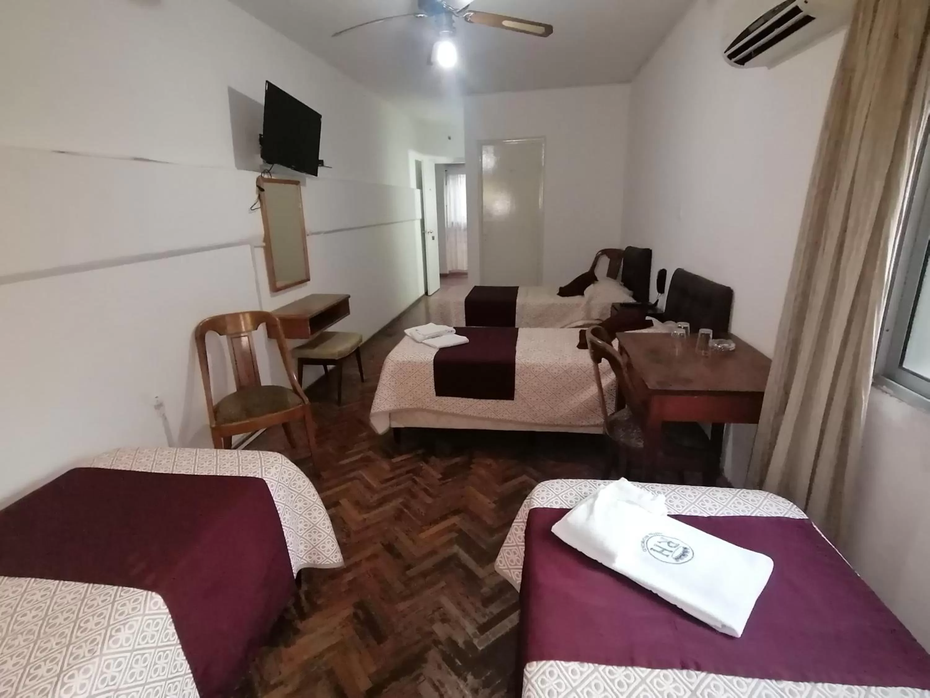 Bedroom, Seating Area in Hotel Richmond