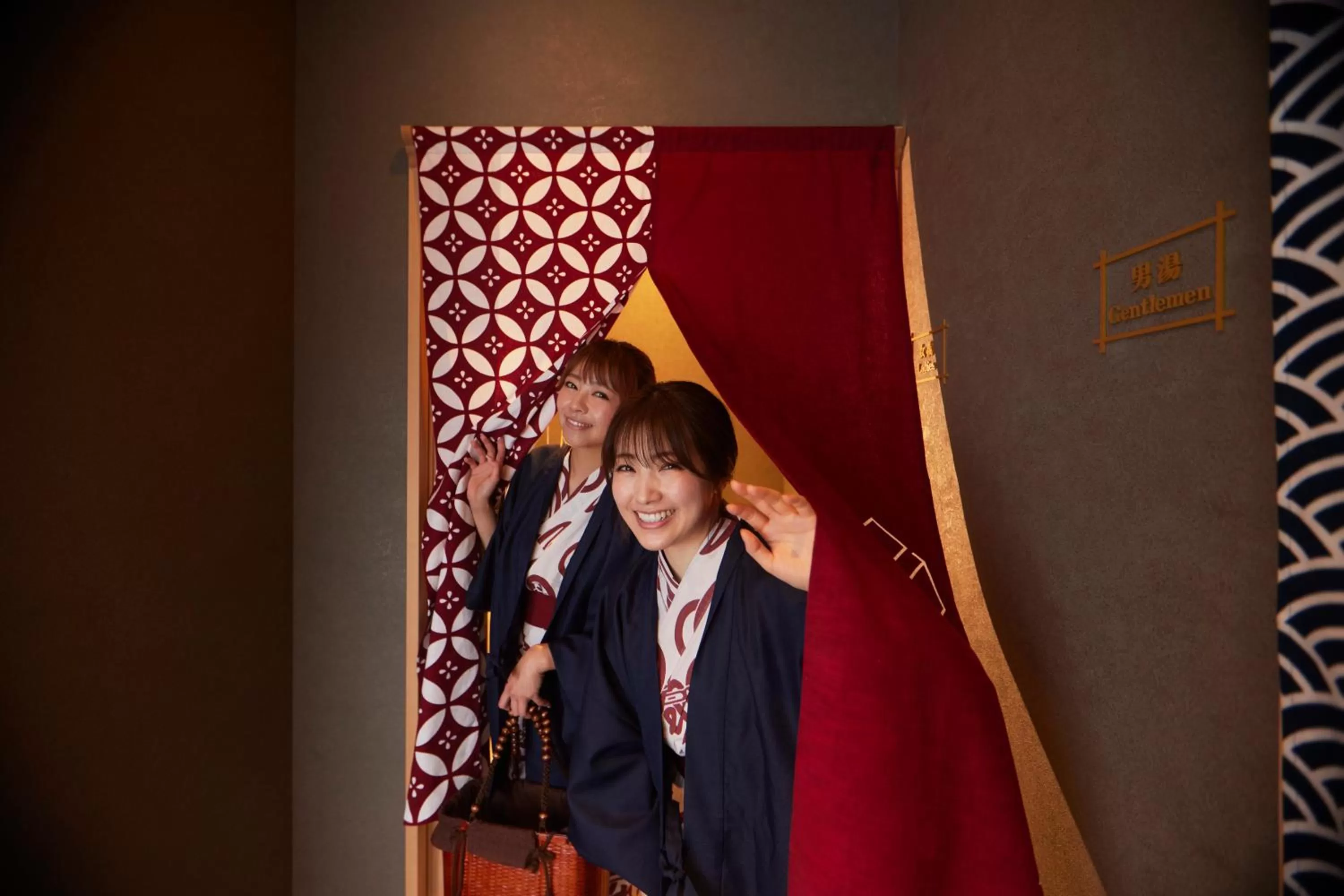 Area and facilities in Waqoo Naritasanmonzen