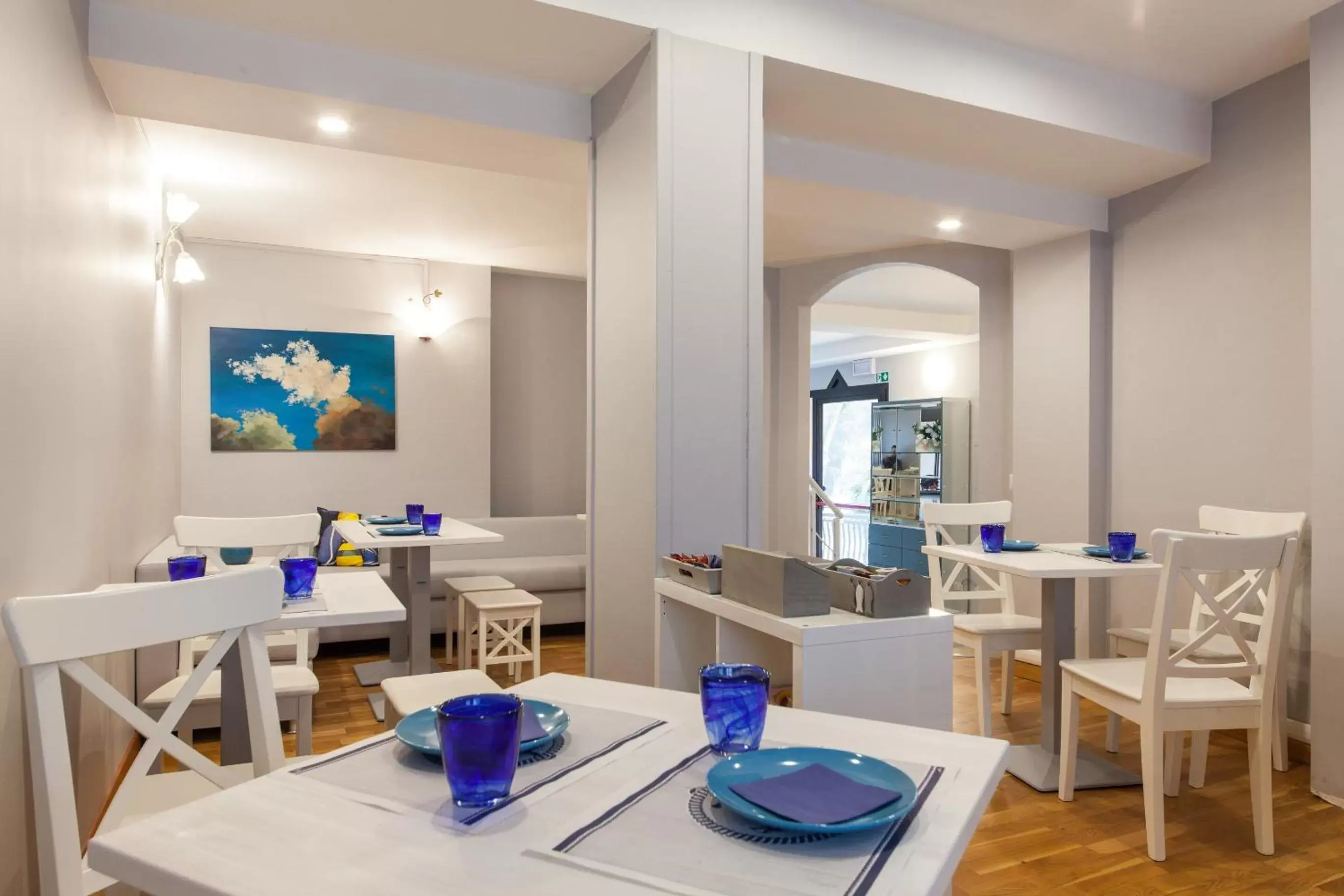 Restaurant/Places to Eat in L'Approdo Hotel