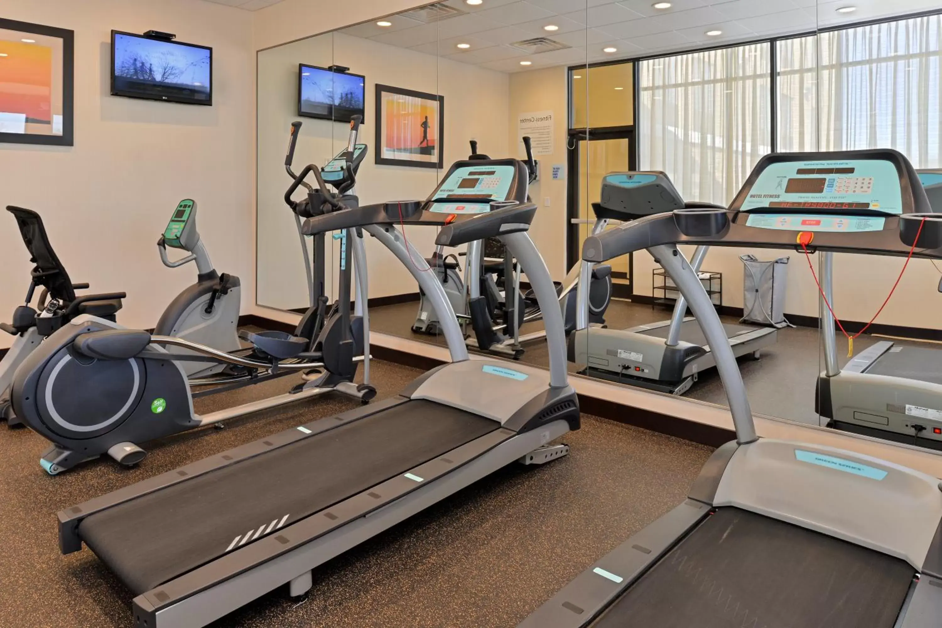 Fitness centre/facilities, Fitness Center/Facilities in Holiday Inn Express Hotel & Suites Indianapolis W - Airport Area, an IHG Hotel