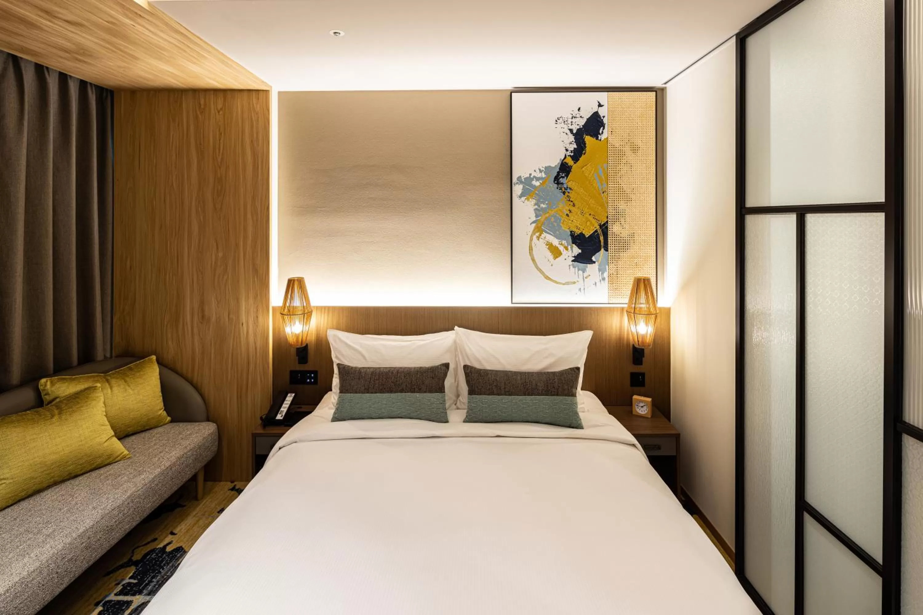 Bed in Solaria Nishitetsu Hotel Taipei Ximen