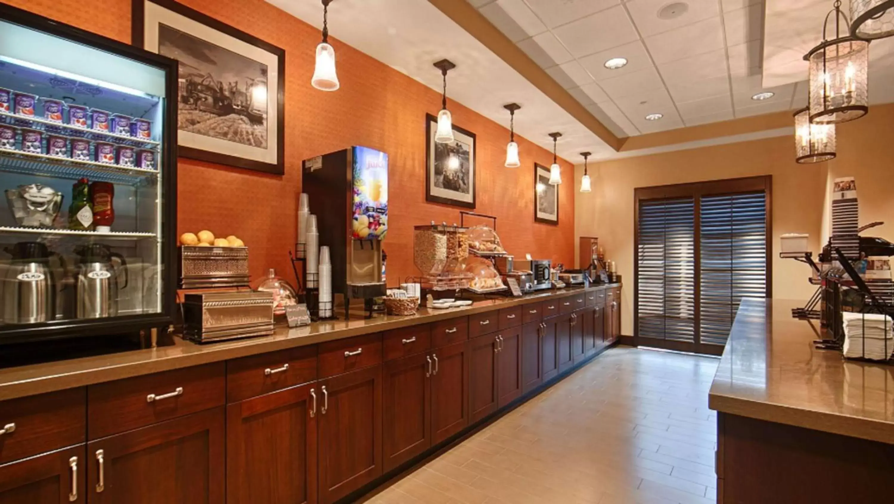 Restaurant/Places to Eat in Best Western Plus Dayton