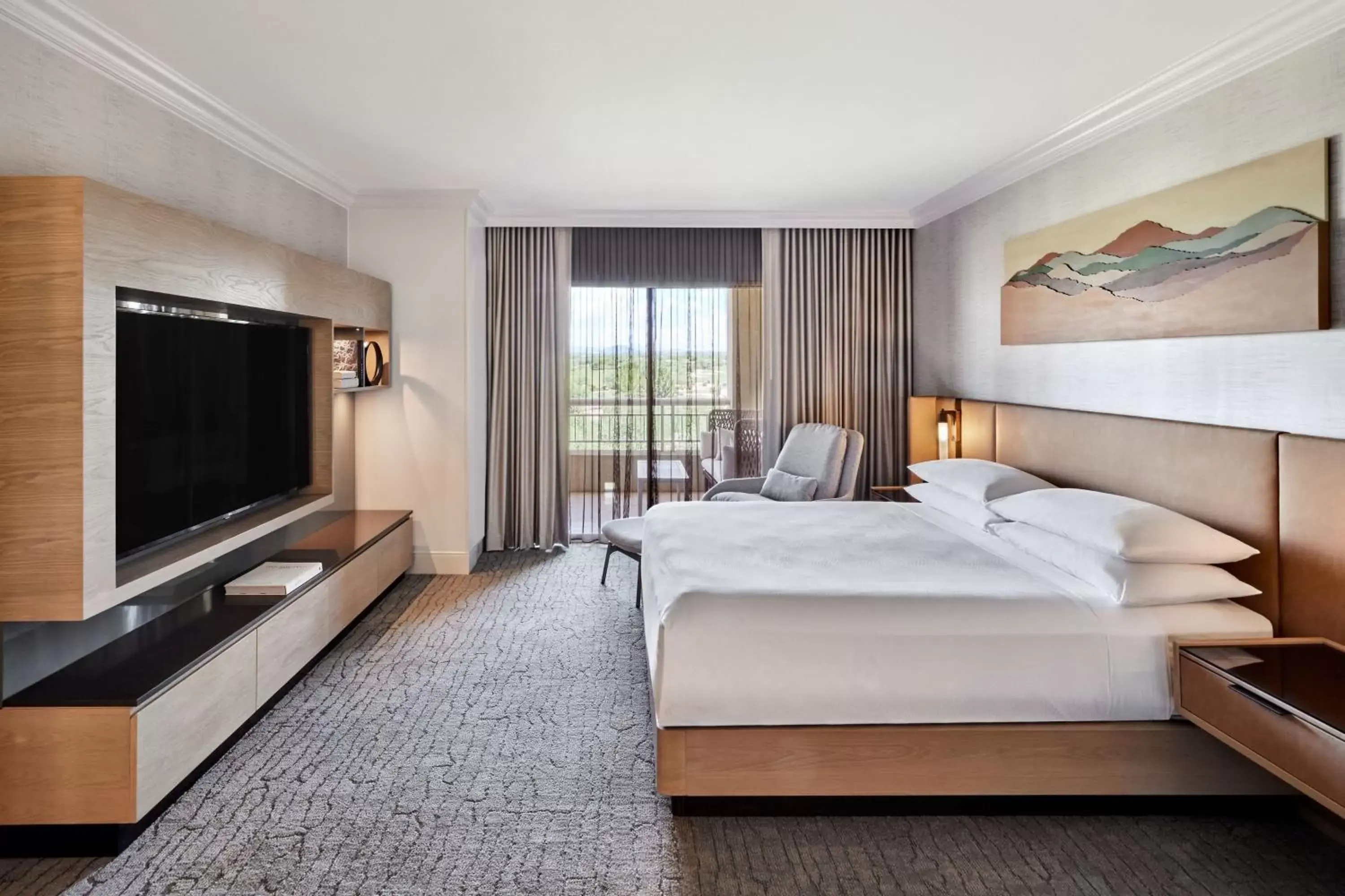 Bedroom, TV/Entertainment Center in JW Marriott Phoenix Desert Ridge Resort & Spa