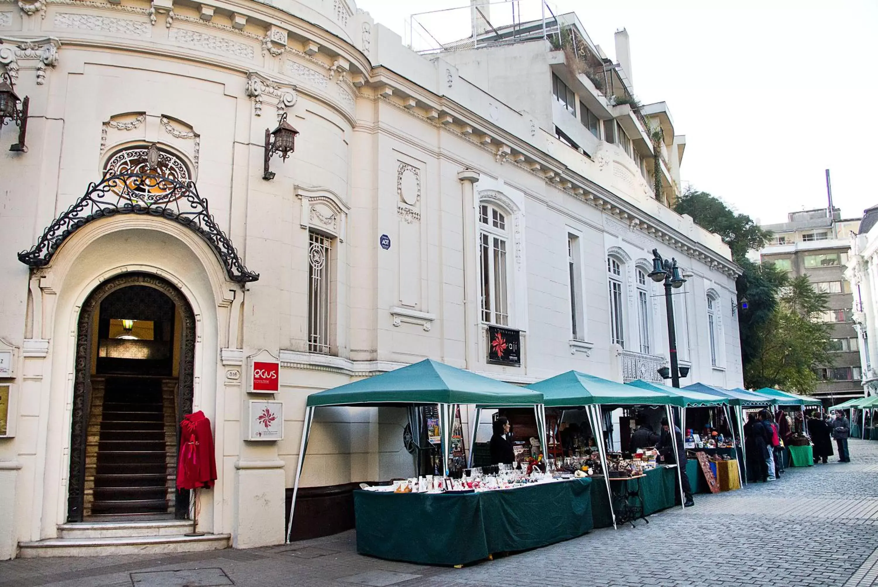 Neighbourhood, Property Building in Hotel Luciano K