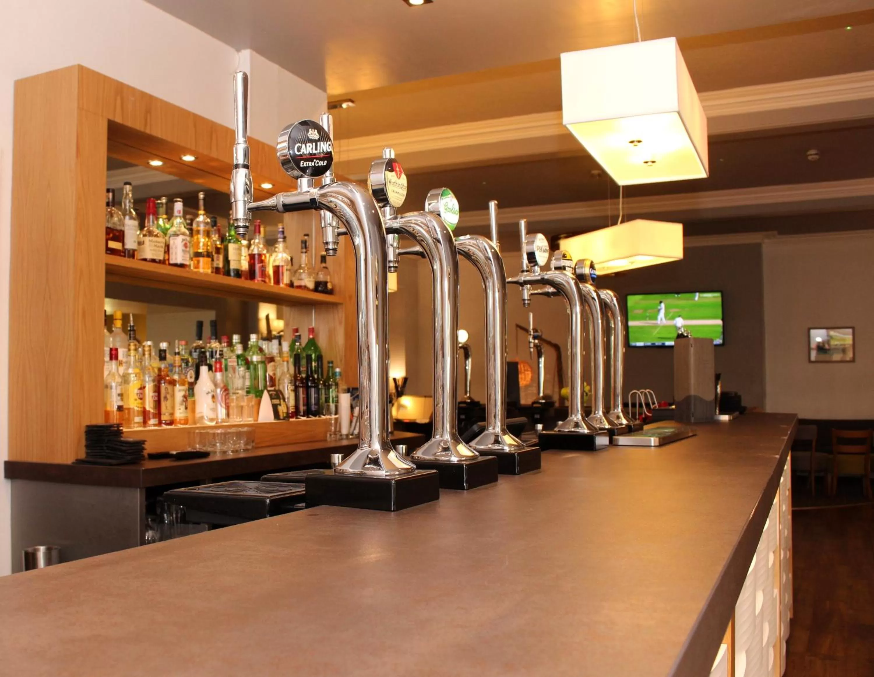 Lounge or bar in The Cliff Hotel & Spa