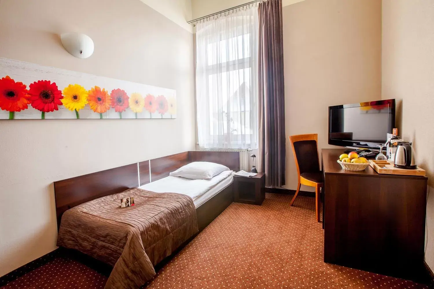 Bed in Hotel Diament Economy Gliwice
