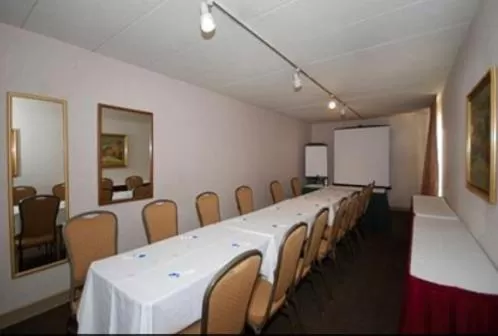 Meeting/conference room in Quality Inn Chillicothe