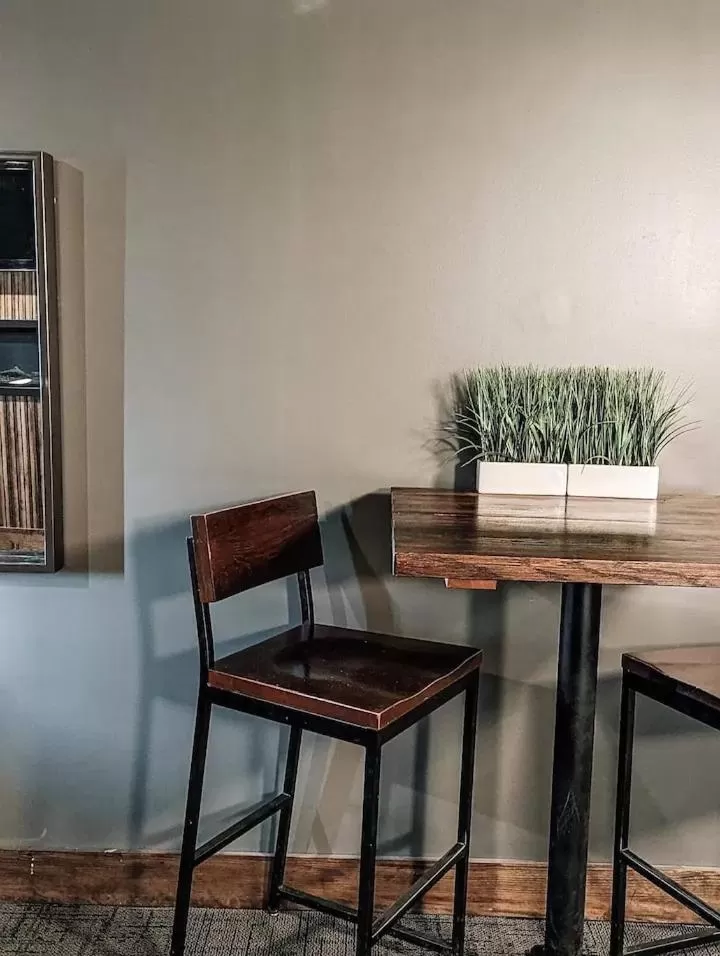 Dining Area in Rockwell Suites
