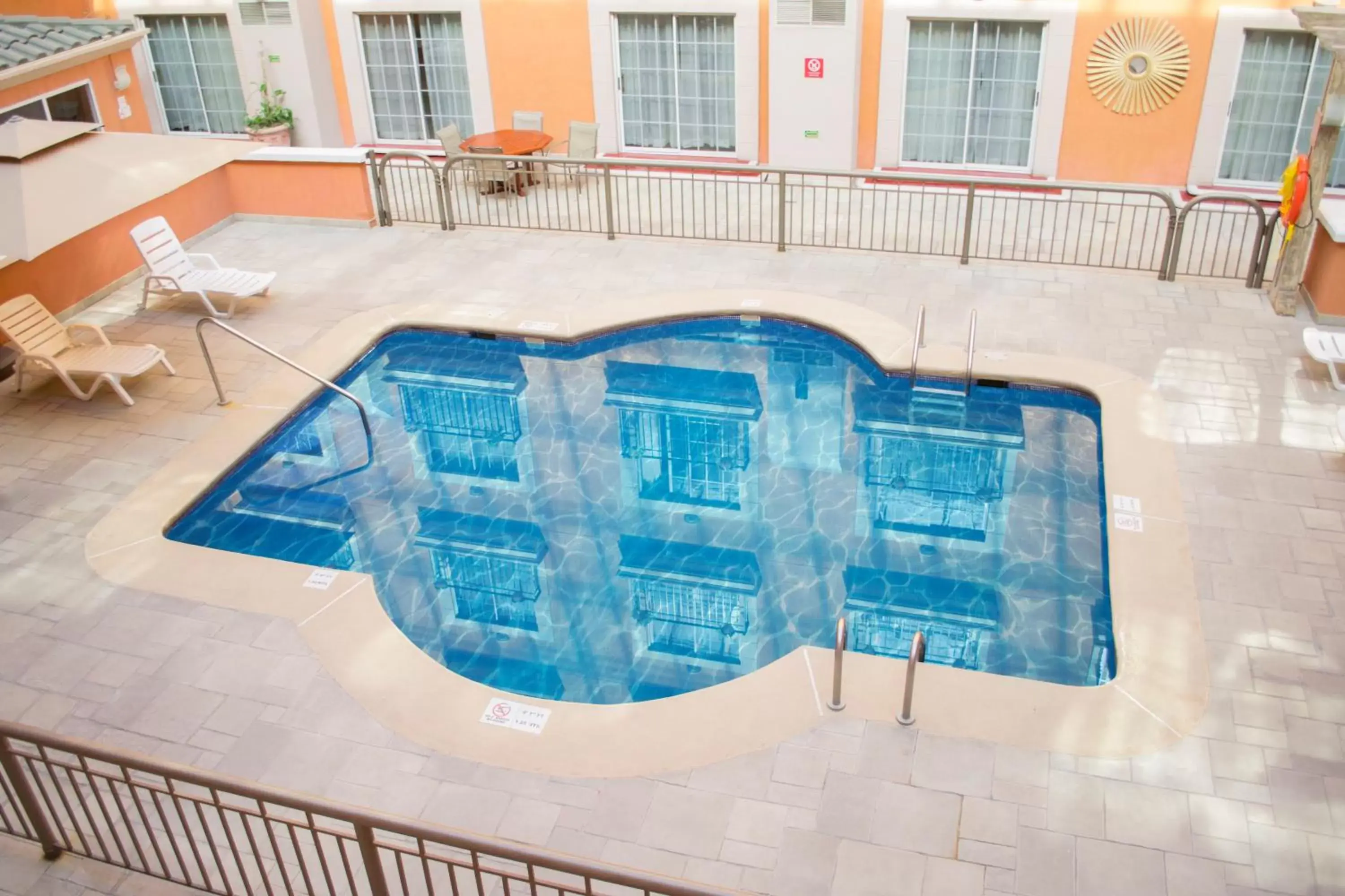 Day, Pool View in Istay Hotel Ciudad Juarez