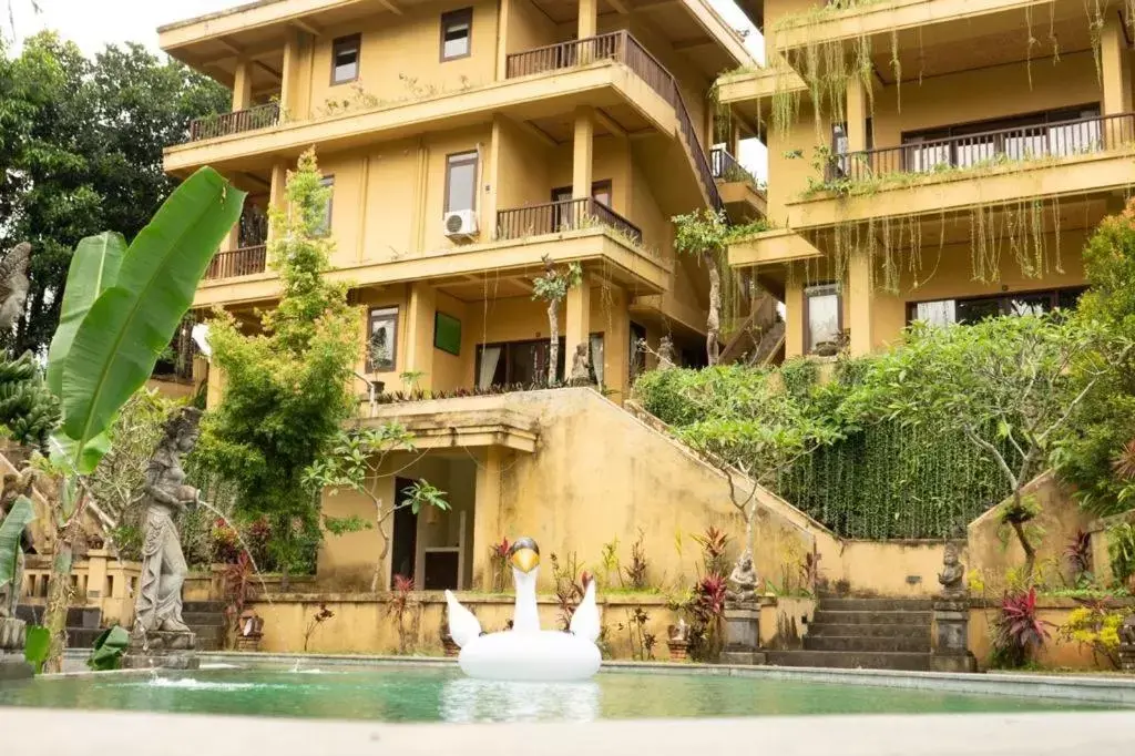 Property building, Swimming Pool in Sri Aksata Ubud Resort by Adyatma Hospitality