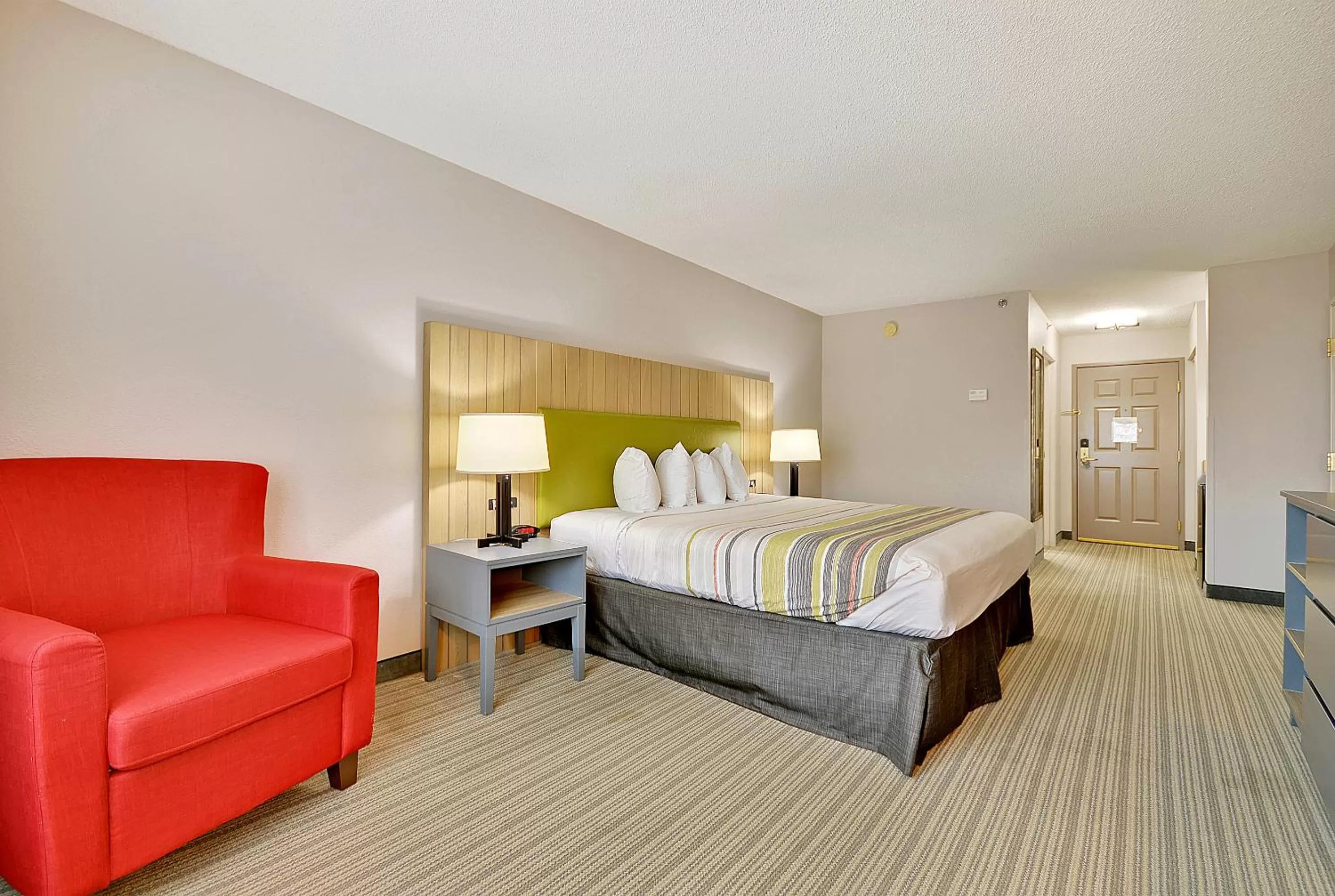Bedroom, Bed in Country Inn & Suites By Radisson, Charleston North, SC