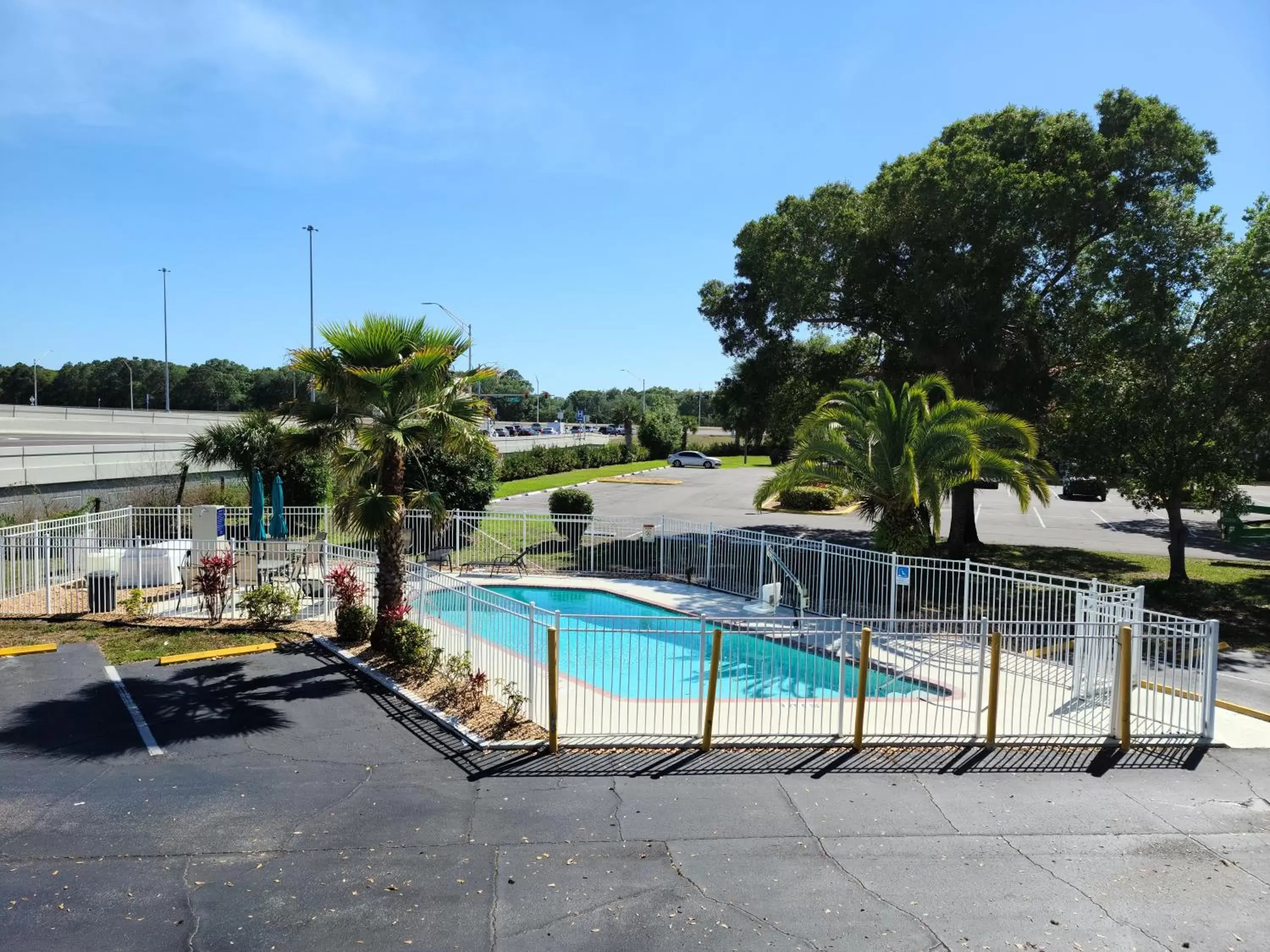 Pool View in Days Inn by Wyndham Bradenton I-75