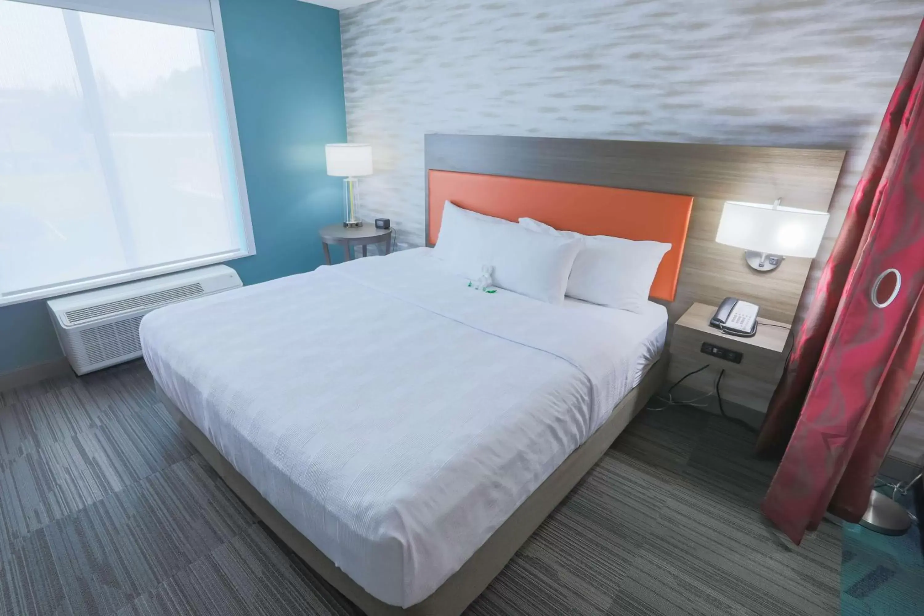 Bed in Home2 Suites By Hilton Cumming Atlanta, Ga