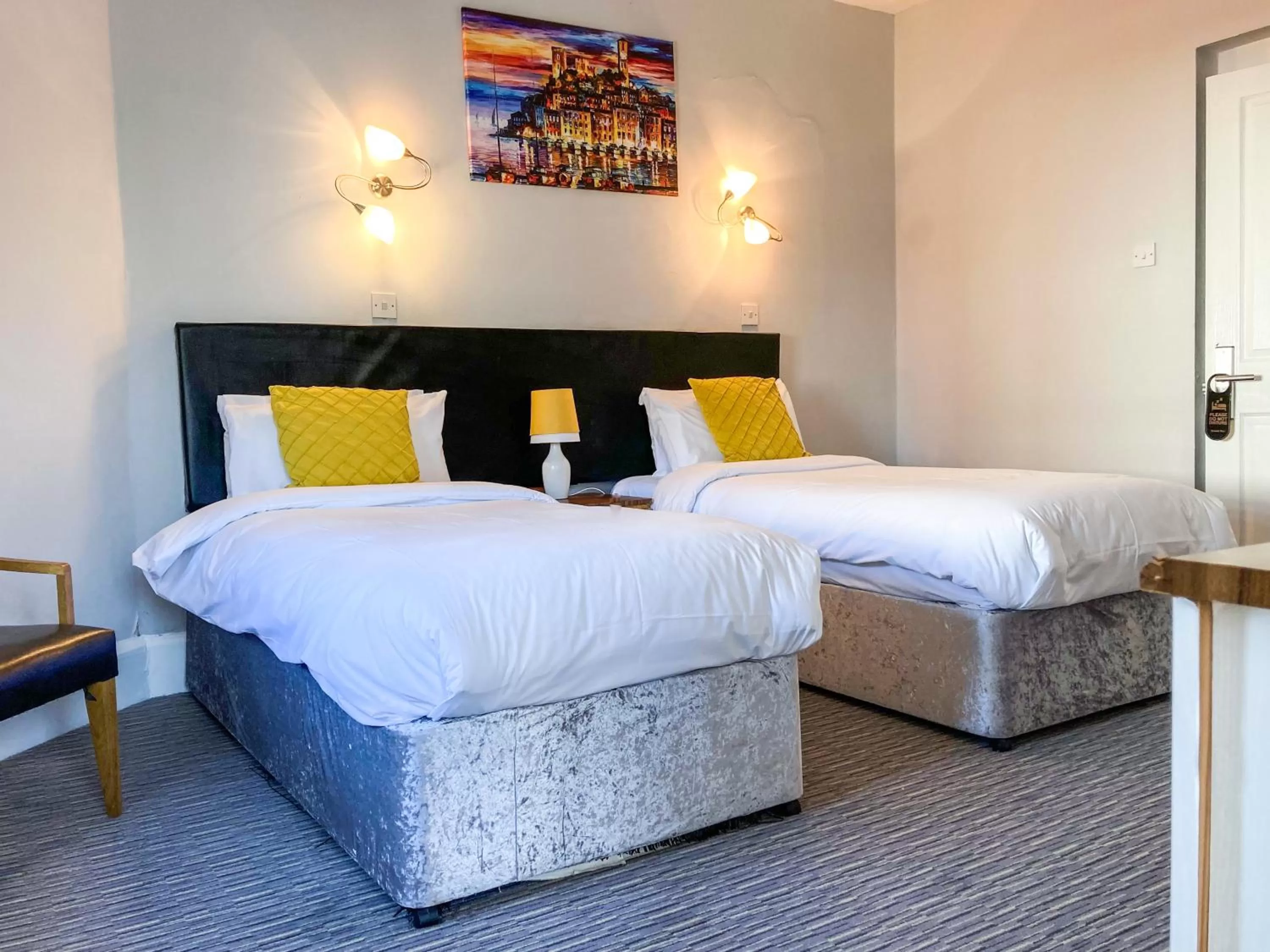 Photo of the whole room, Bed in Plough Hotel