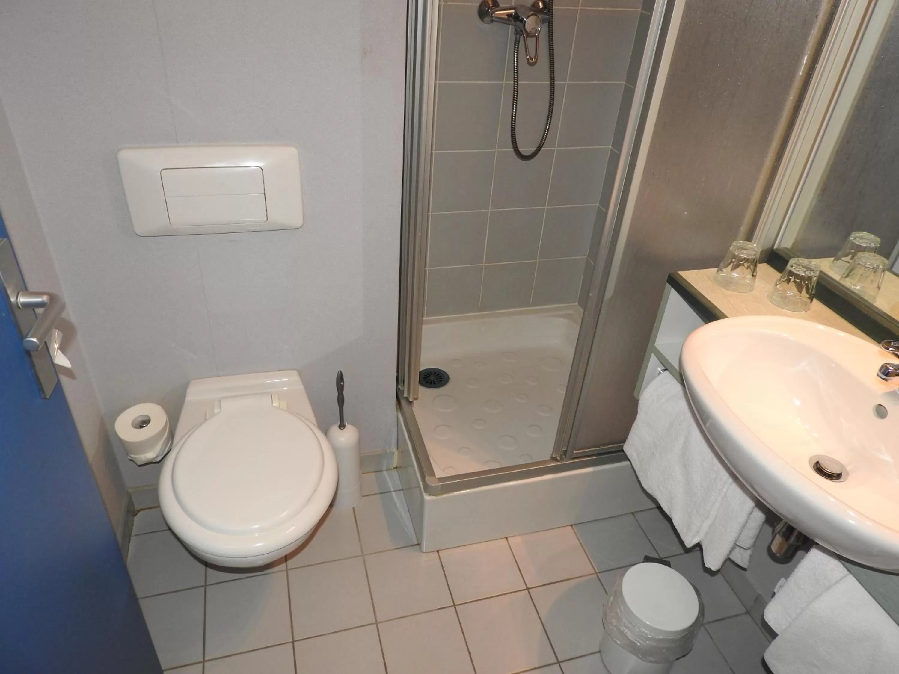 Bathroom in Hotel Anhalt