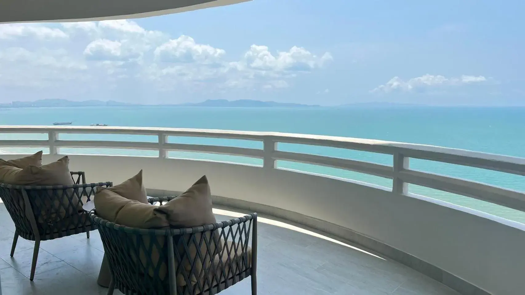 View (from property/room), Balcony/Terrace in D Varee Jomtien Beach, Pattaya