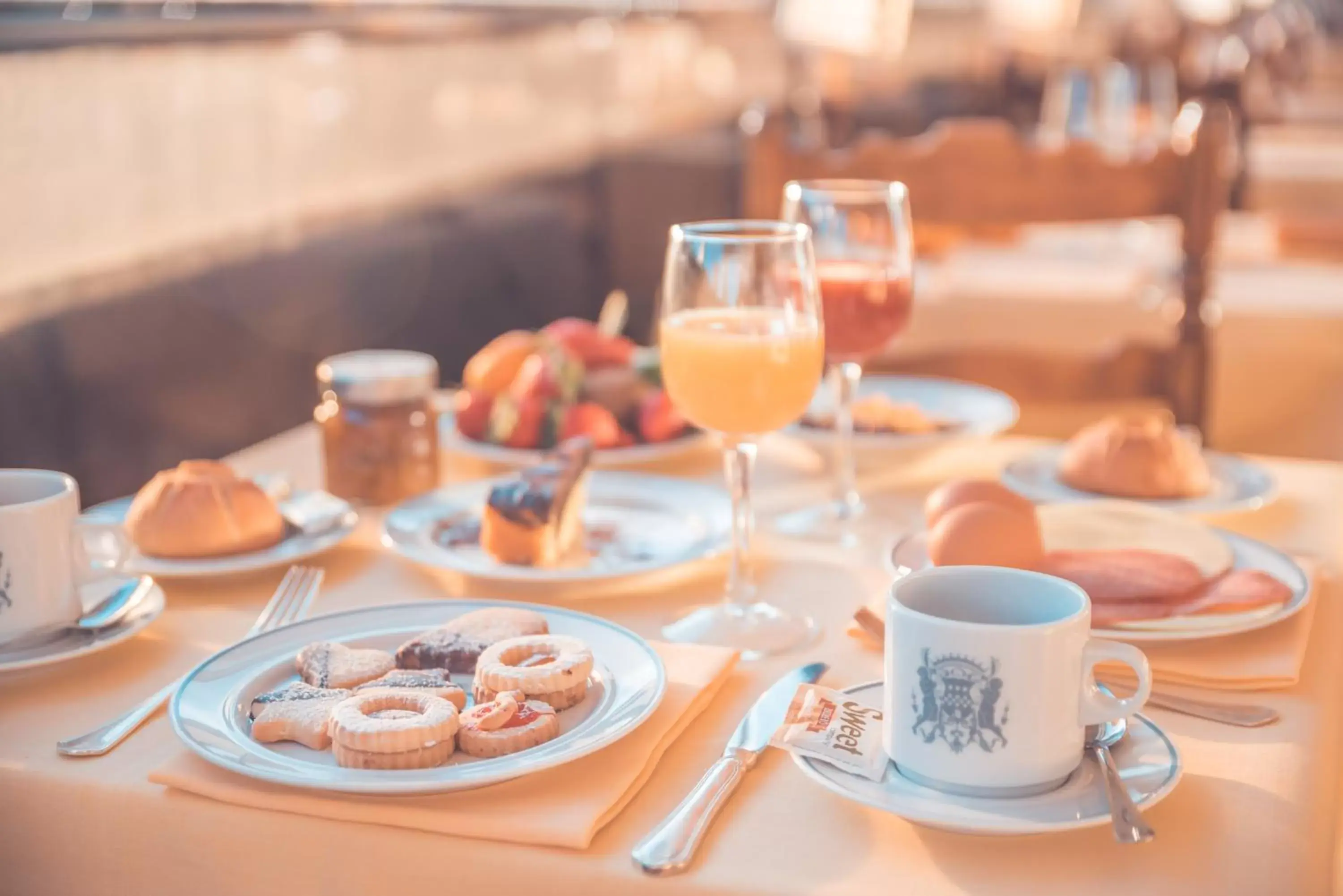 Continental breakfast in Hotel Villa Paradiso