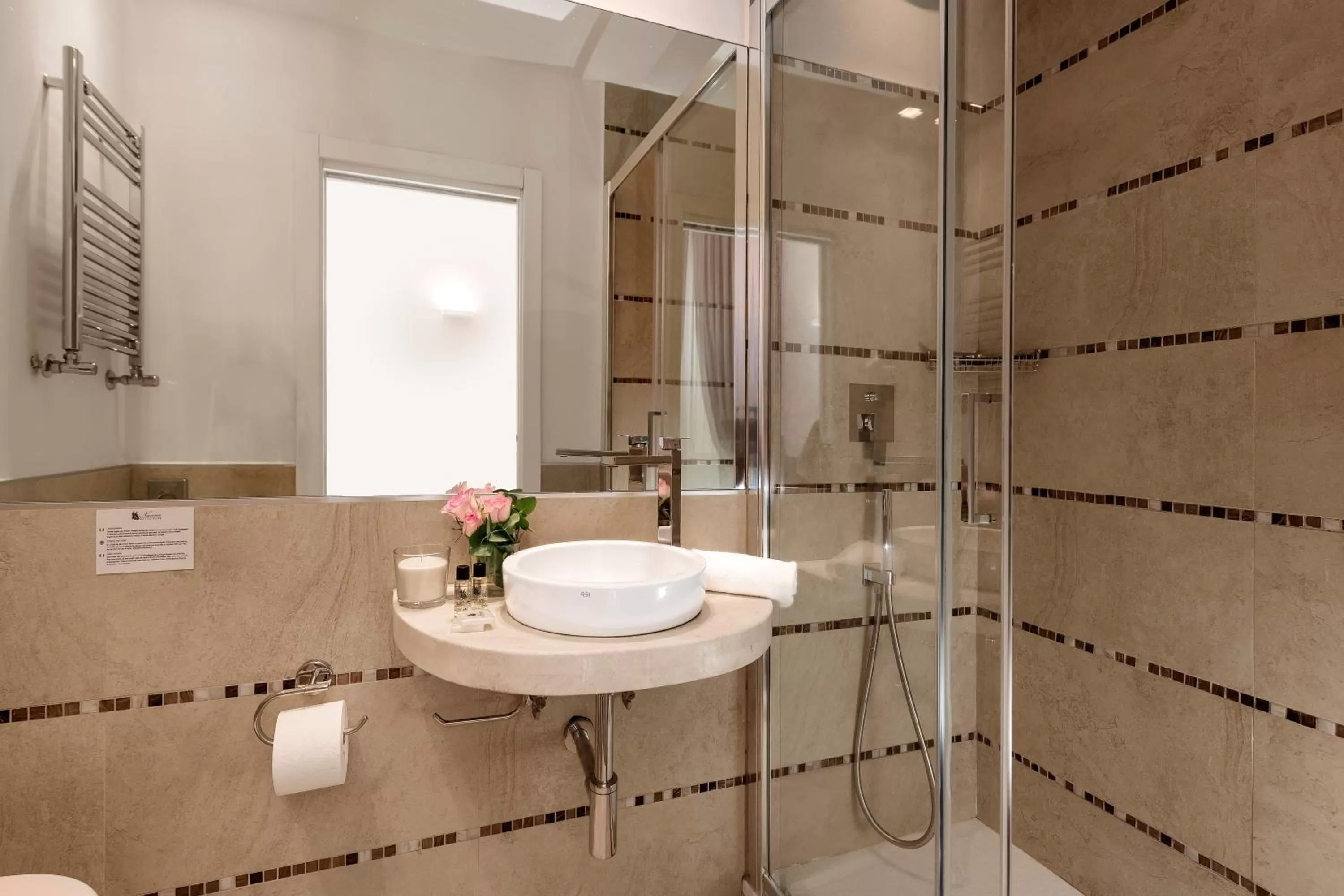 Bathroom in Hotel Navona