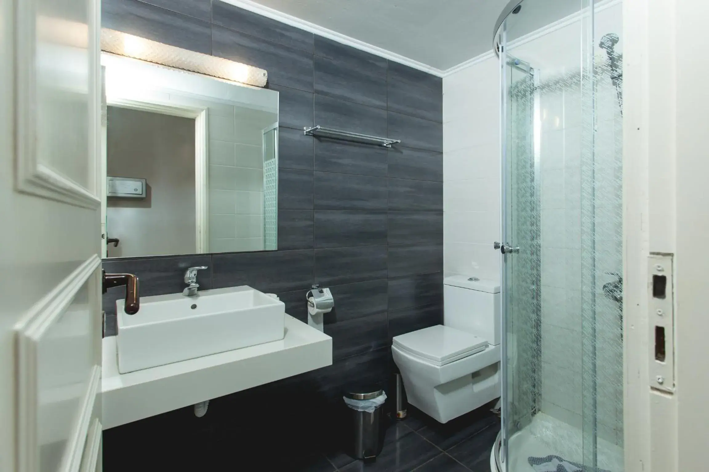 Bathroom in Georgioupolis Beach Hotel