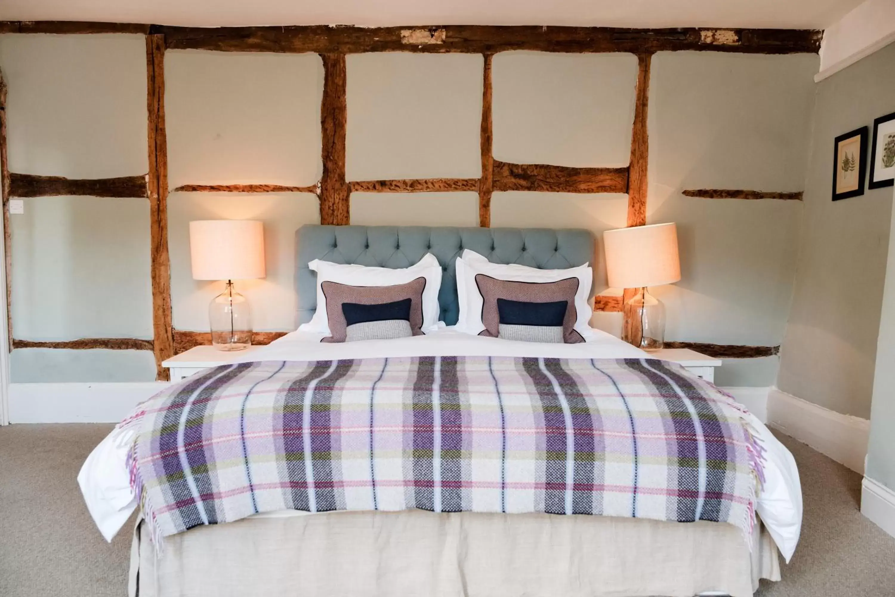 Bed in Bel and The Dragon-Kingsclere