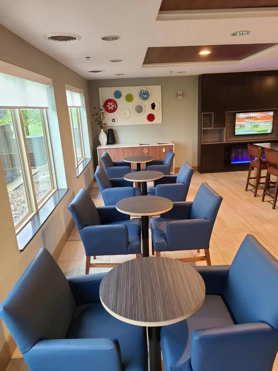 Holiday Inn Express Hotel & Suites Sheldon by IHG