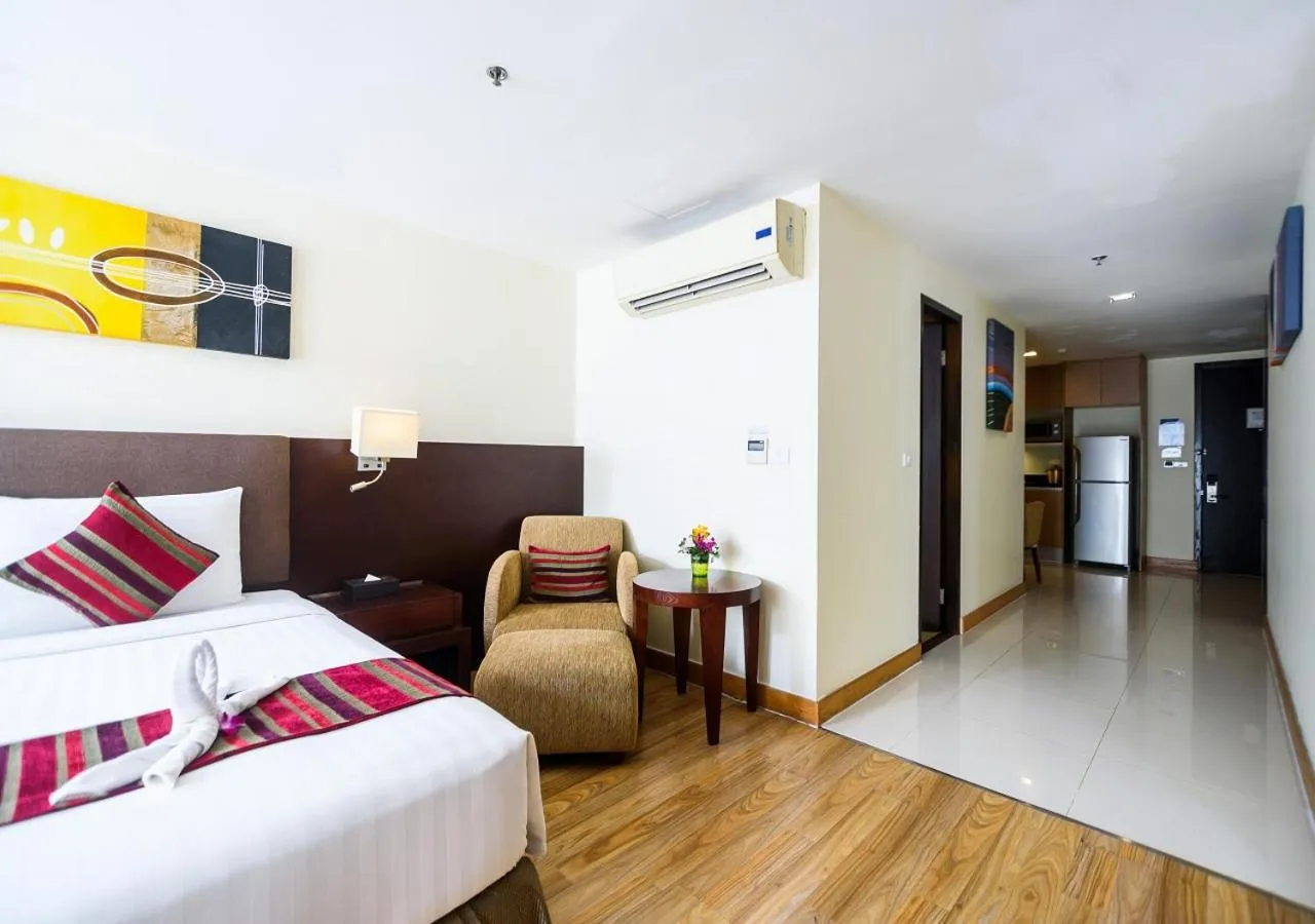 Bedroom, Bed in Lohas Residences Sukhumvit 2