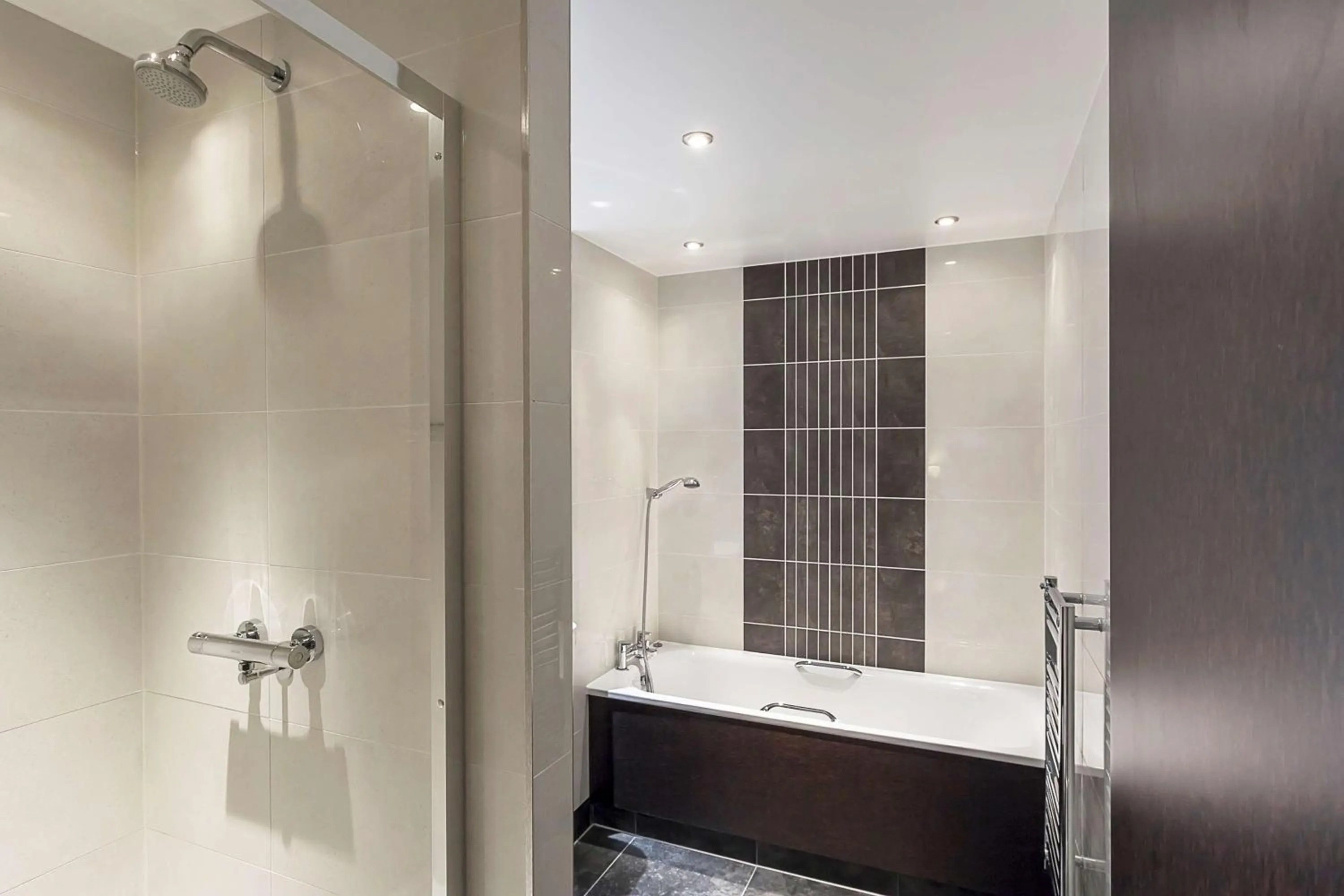 Bathroom in Best Western Plus Pinewood Manchester Airport-Wilmslow Hotel