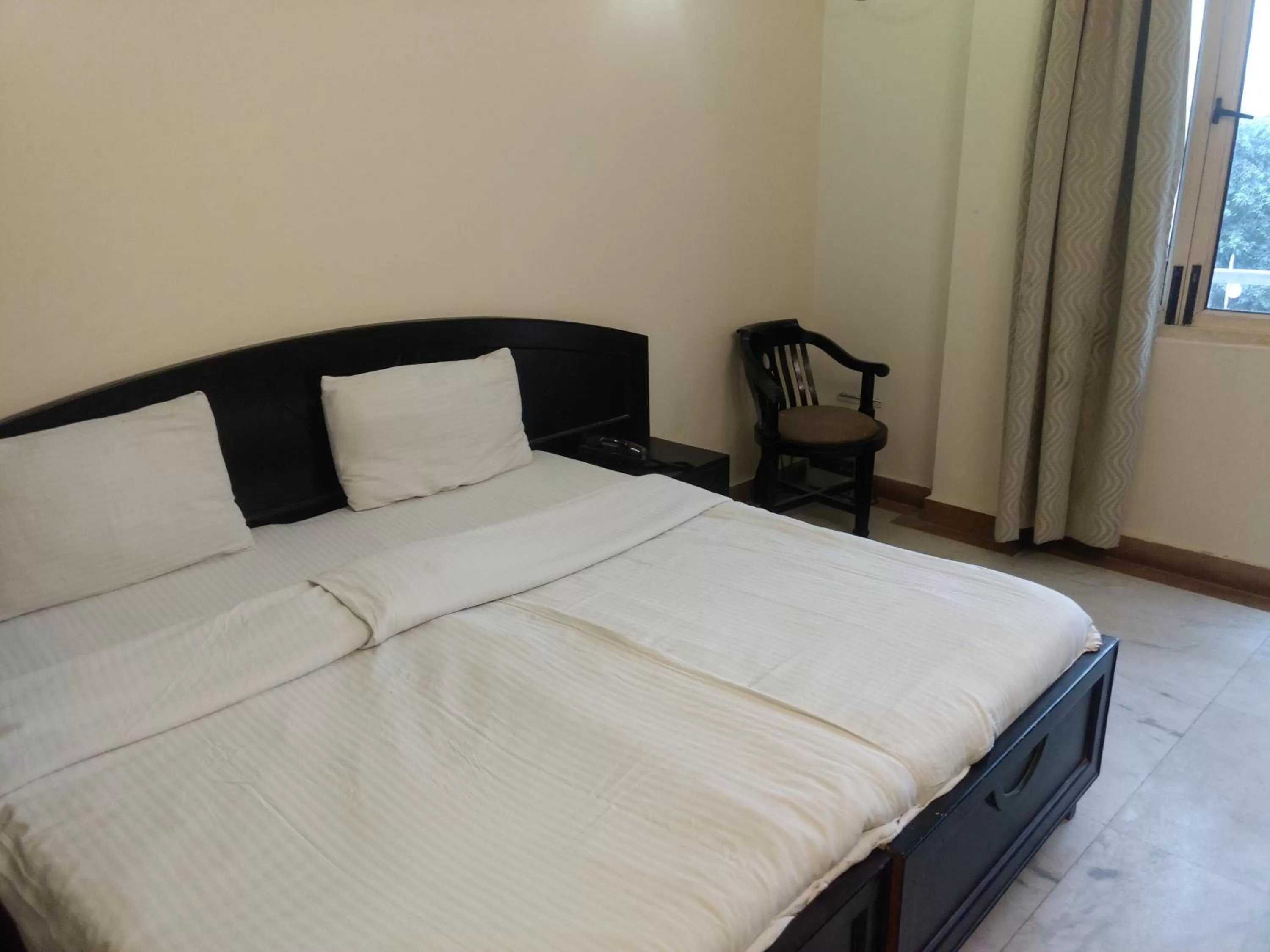 Bedroom, Bed in Hotel City Centre Inn - Nizamuddin Railway Station