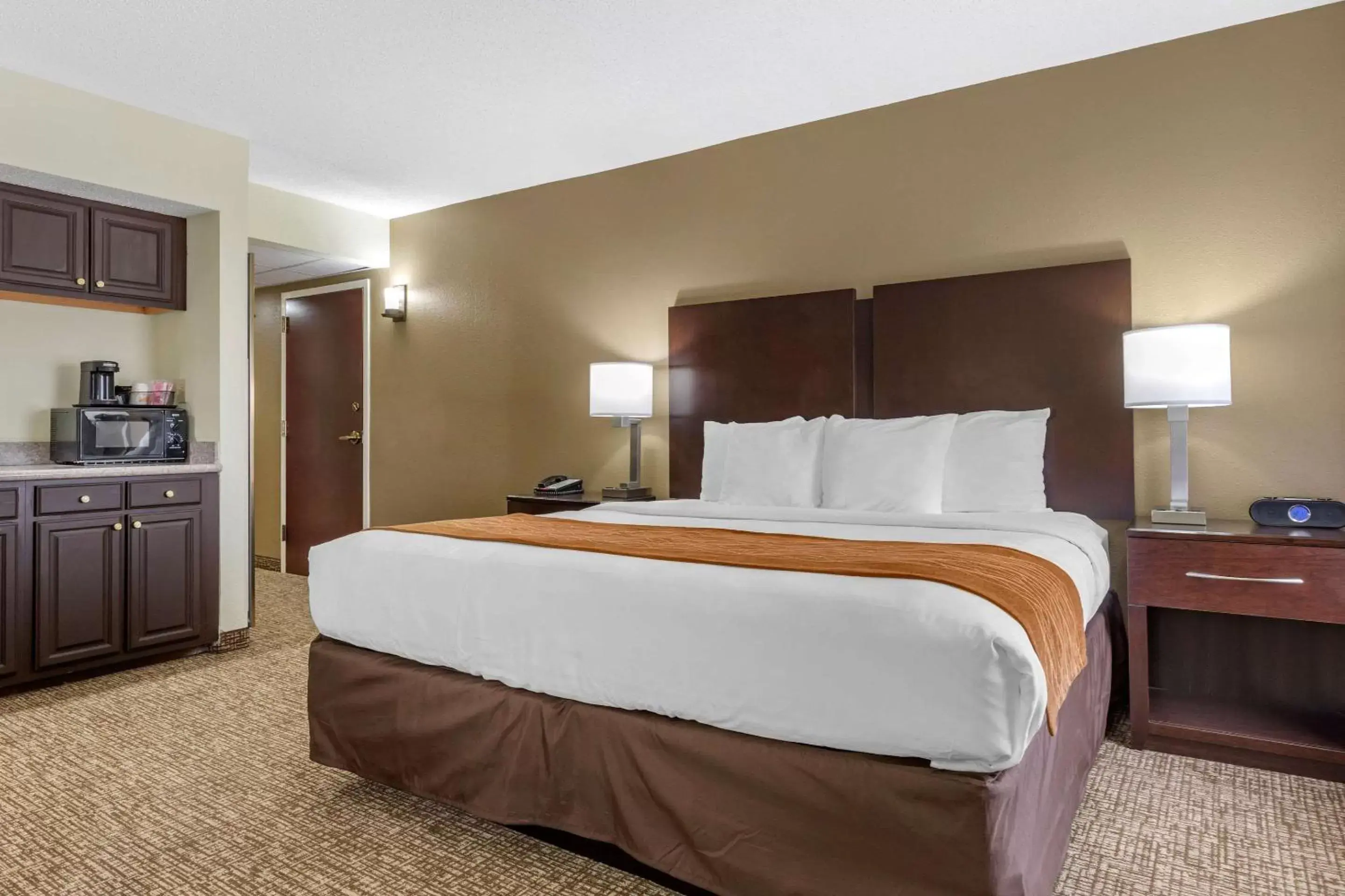 Bedroom, Bed in Comfort Inn & Suites Lake Norman