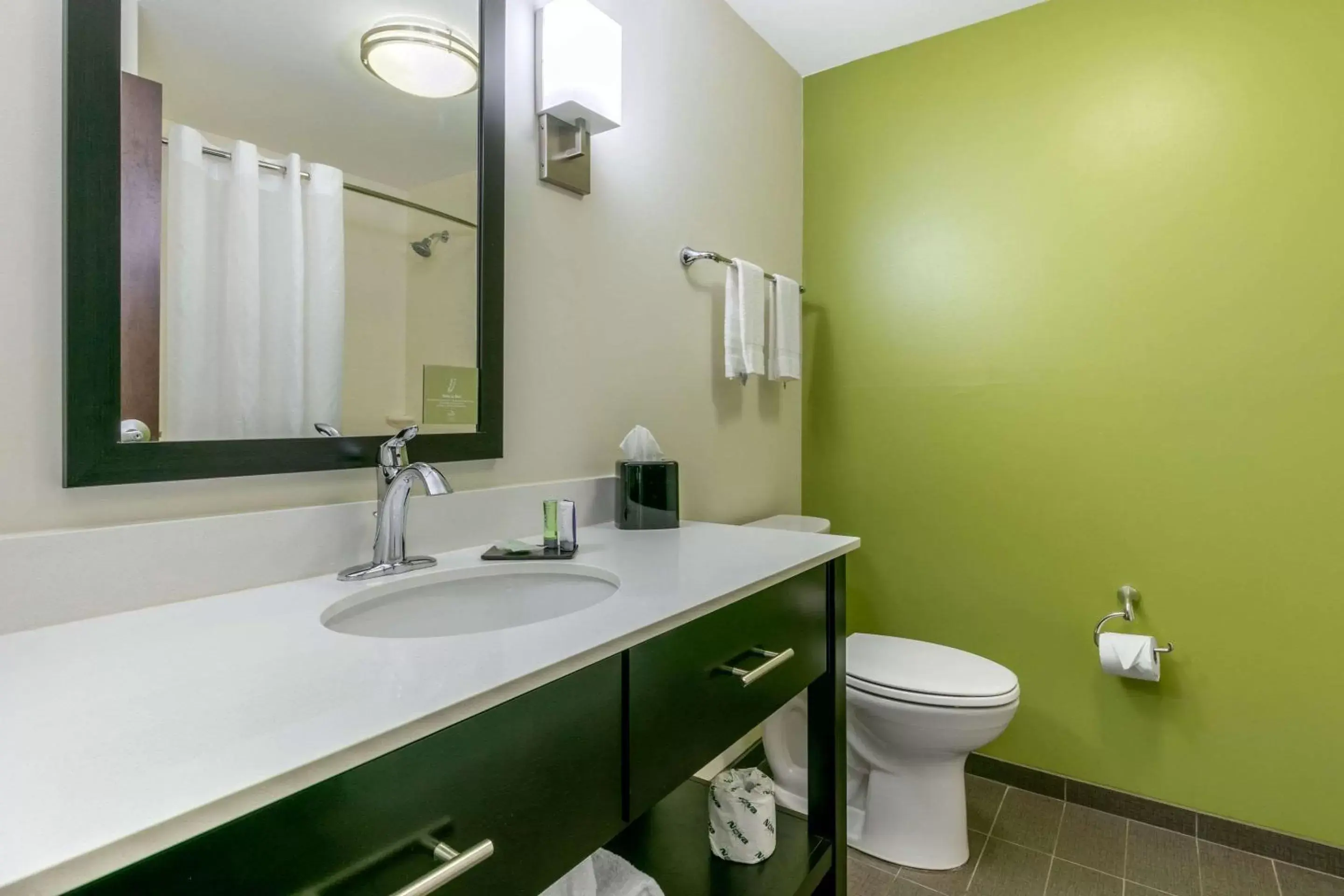 Bathroom in Sleep Inn & Suites Columbia