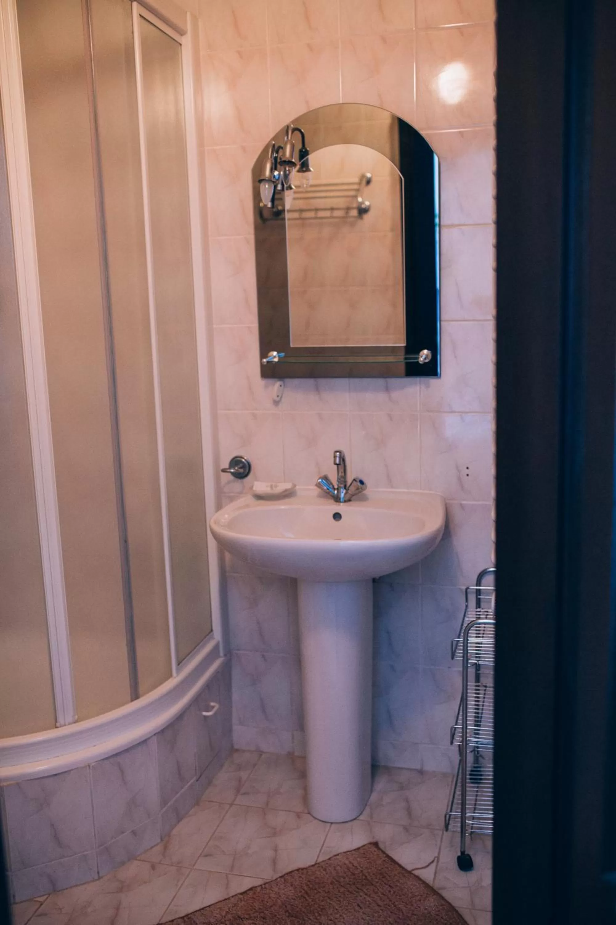 Property building in Fermerska Hata