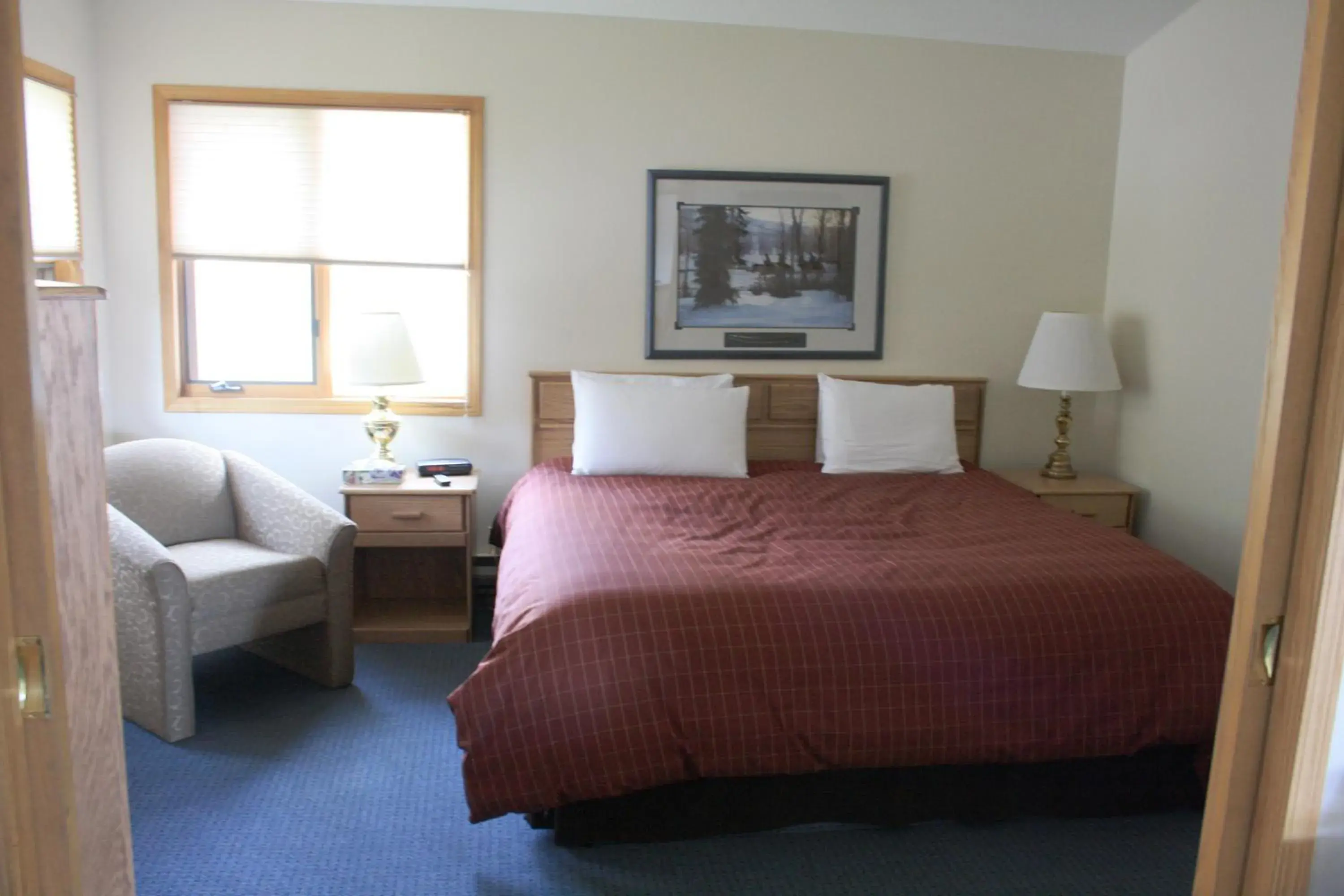 Photo of the whole room, Bed in Aspen Village