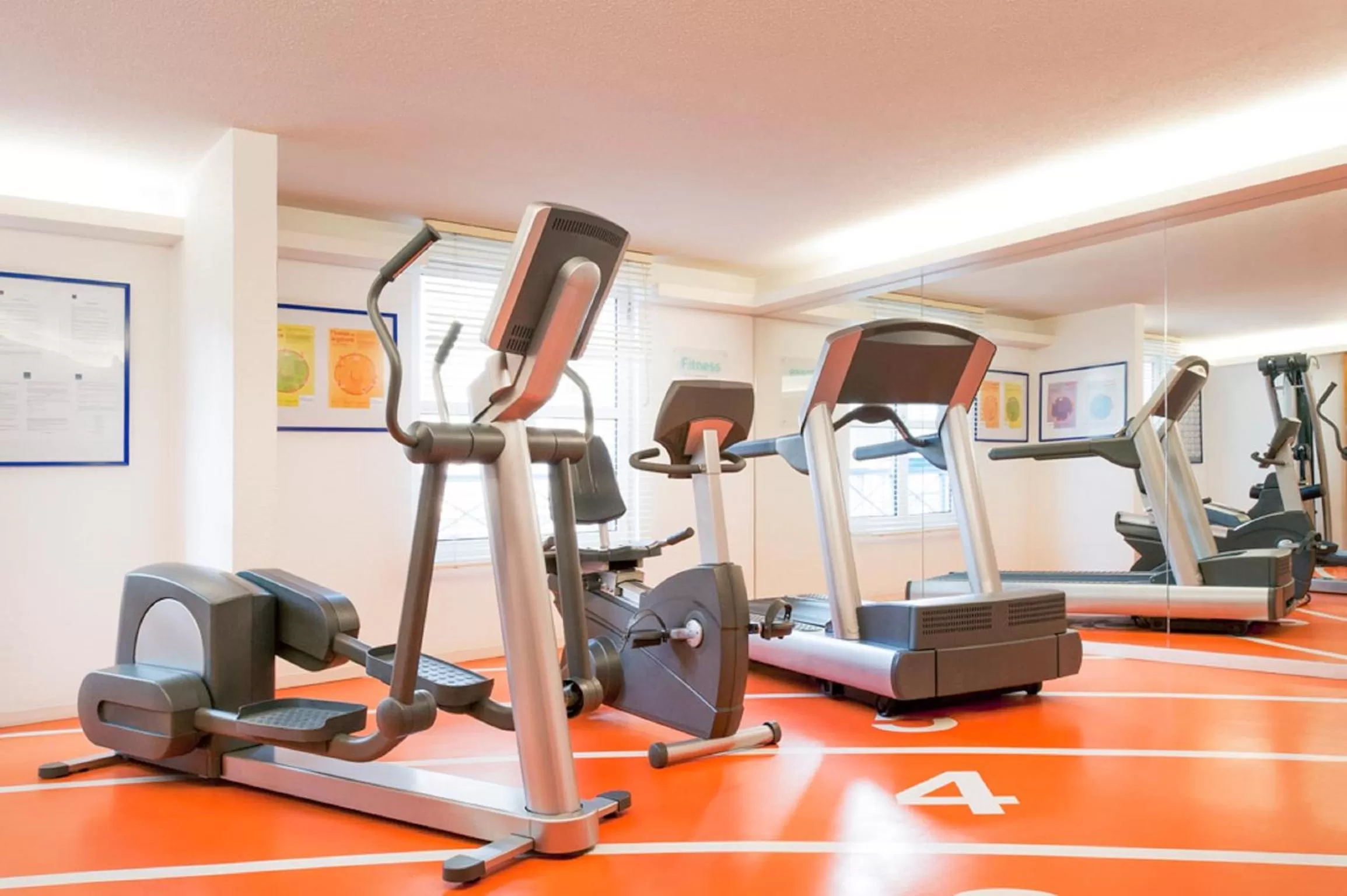 Fitness centre/facilities in Novotel Lille Centre Grand Place