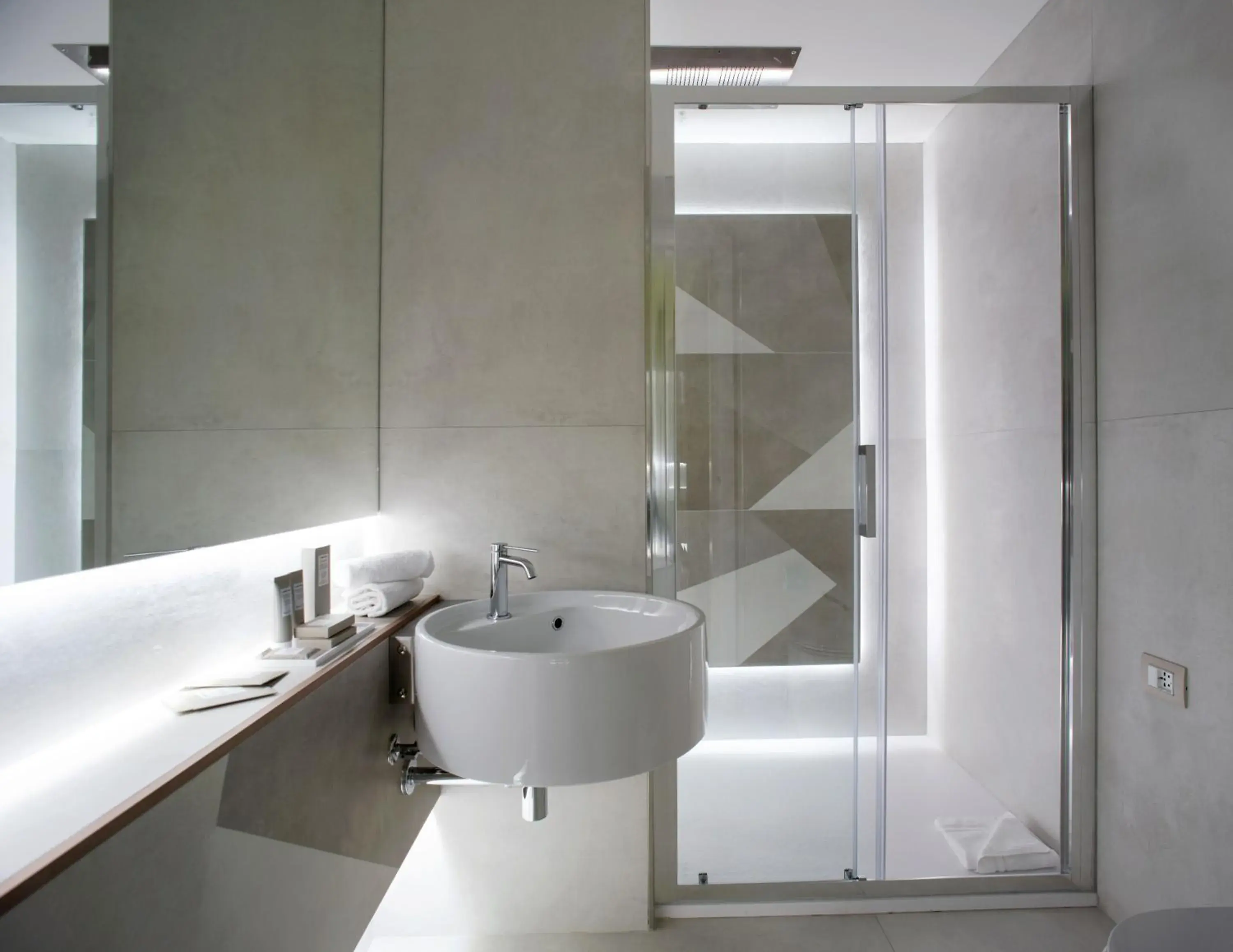 Bathroom in Hotel Salus Terme