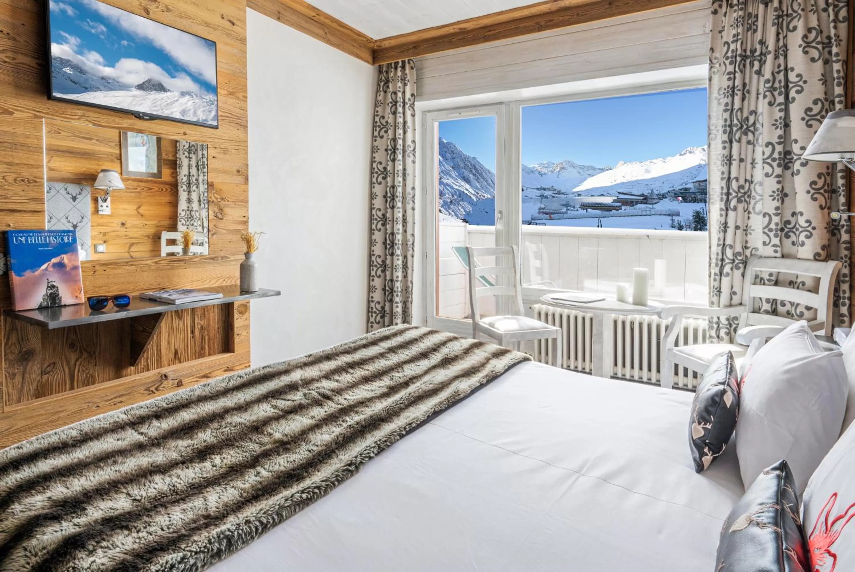 Bedroom, Bed in Hôtel les Campanules by Les Etincelles