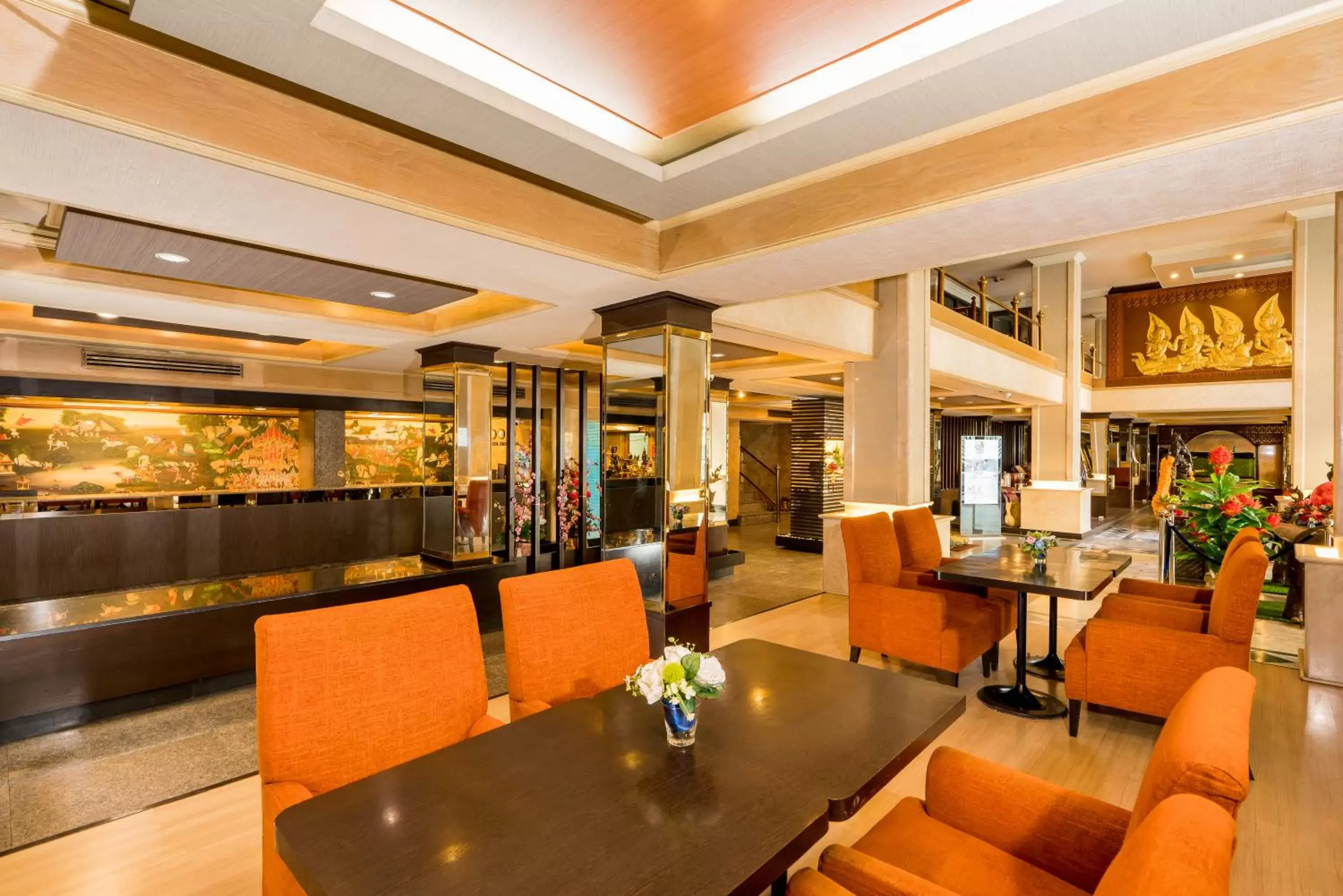 Lobby or reception, Restaurant/Places to Eat in Niran Grand Hotel