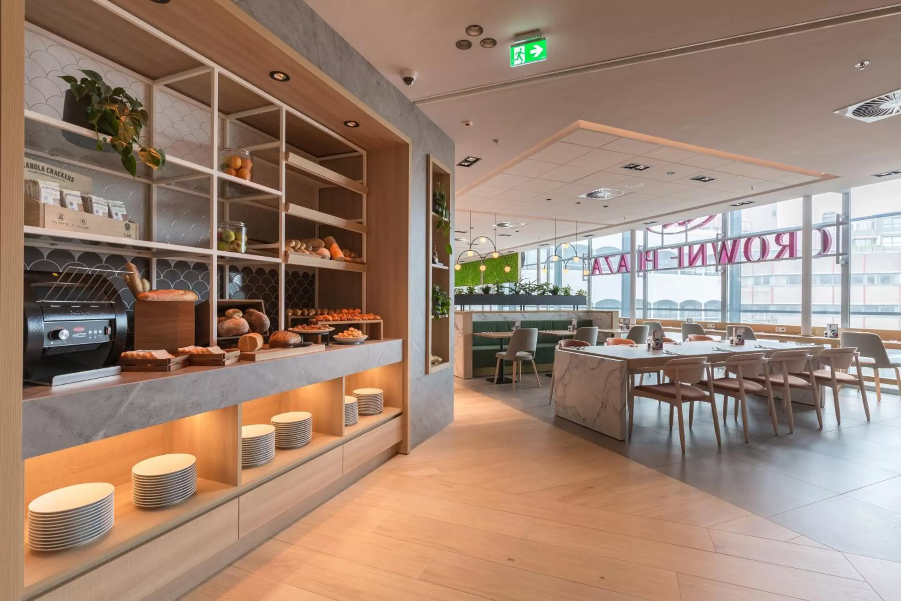 Restaurant/places to eat in Crowne Plaza Utrecht - Central Station by IHG Restaurant/places to eat in Crowne Plaza Utrecht - Central Station by IHG