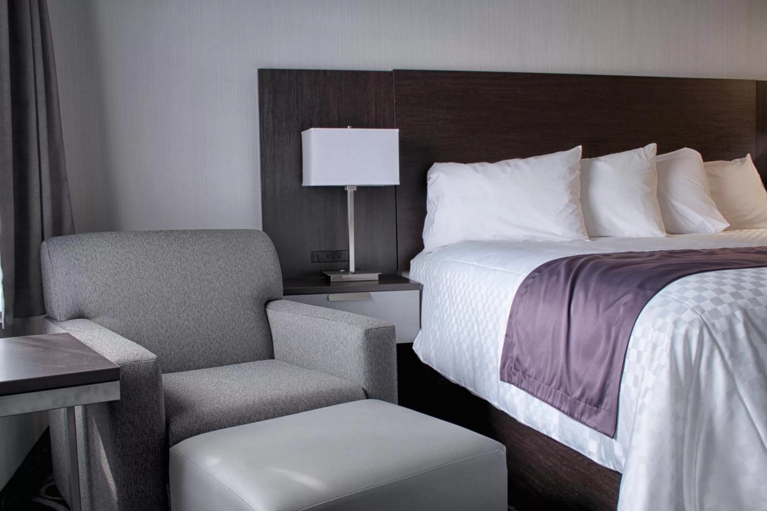 Bed in Stonecroft Inn