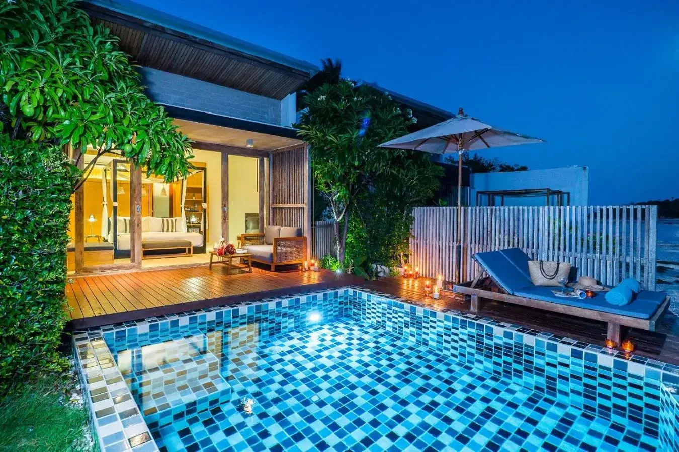 Pool view in Casa De Mar - Koh Samui Pool view in Casa De Mar - Koh Samui