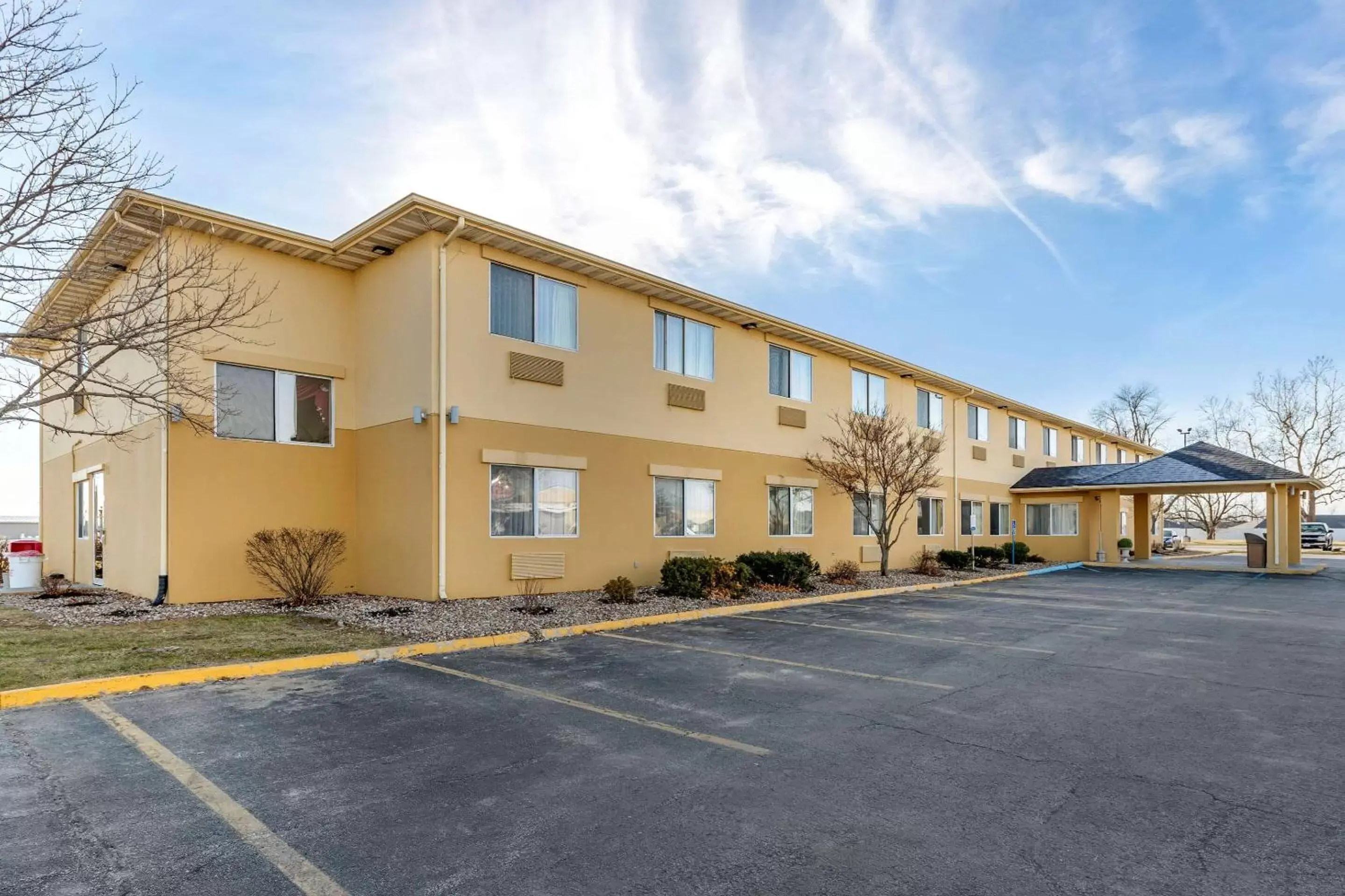 Property building in Quality Inn Kirksville