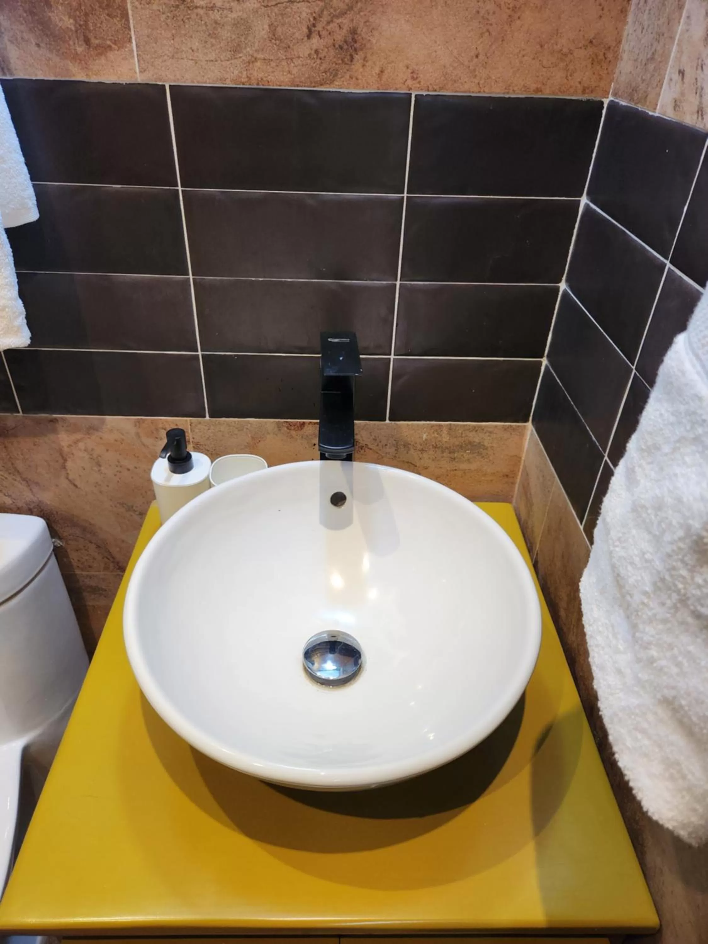 Bathroom in Hotel La Casona MC