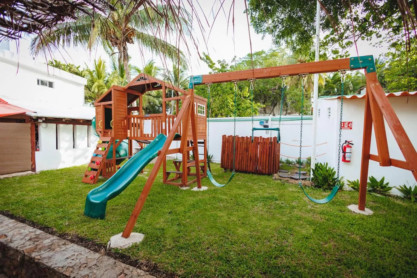 Children play ground in El Búho Lagoon Bacalar