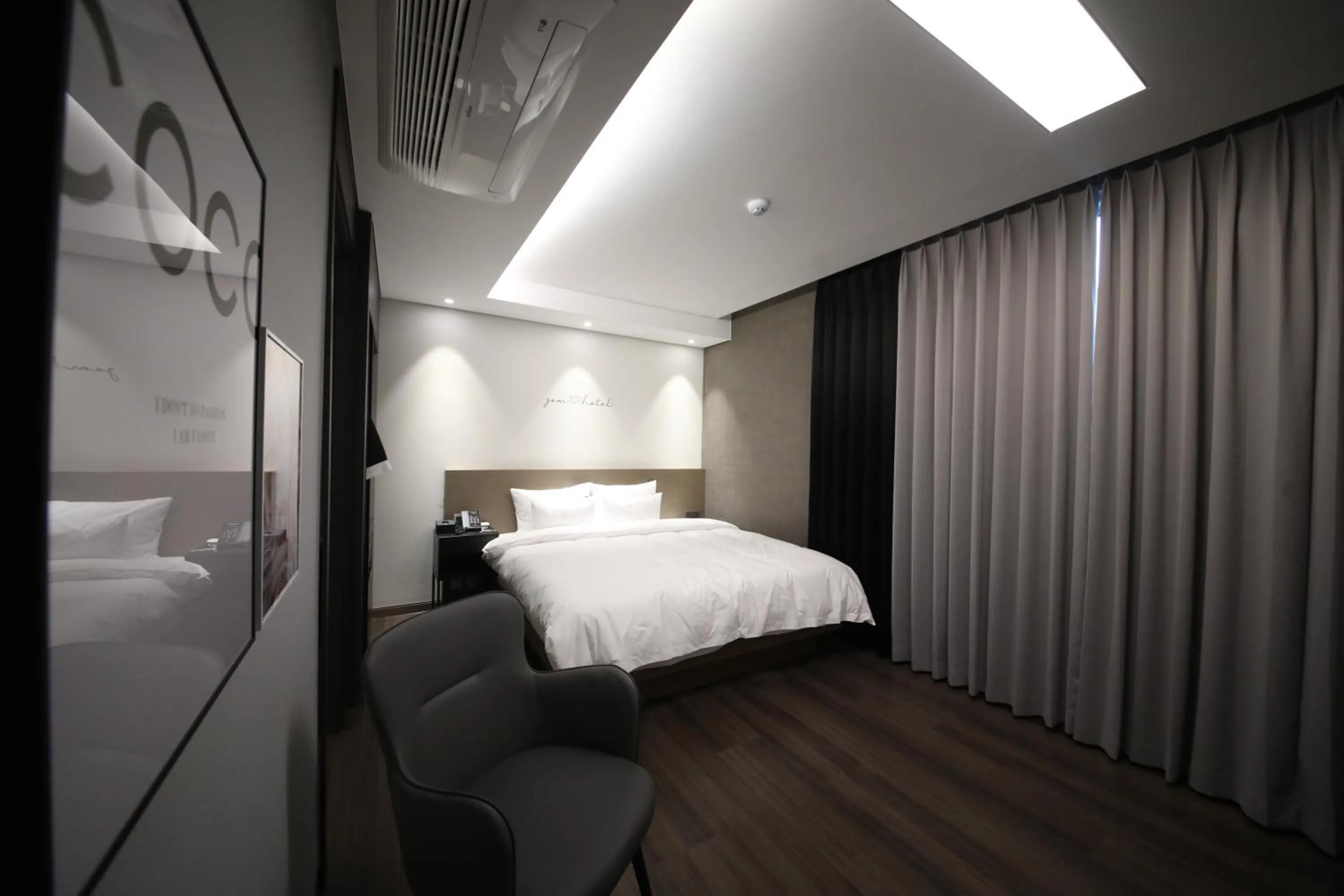 Bedroom, Bed in Zam101Hotel