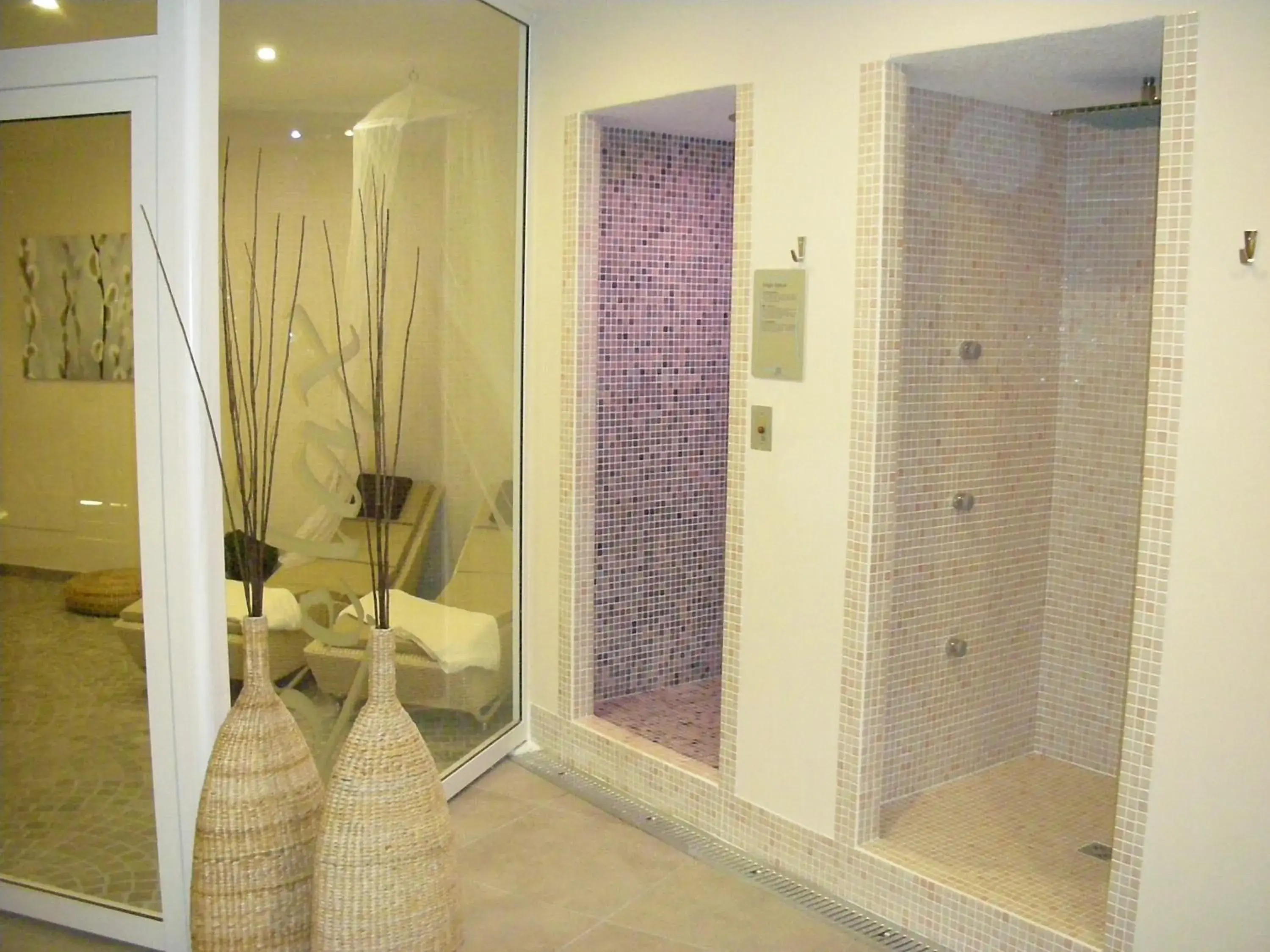 Spa and wellness centre/facilities, Bathroom in Hotel Oasi Wellness & Spa