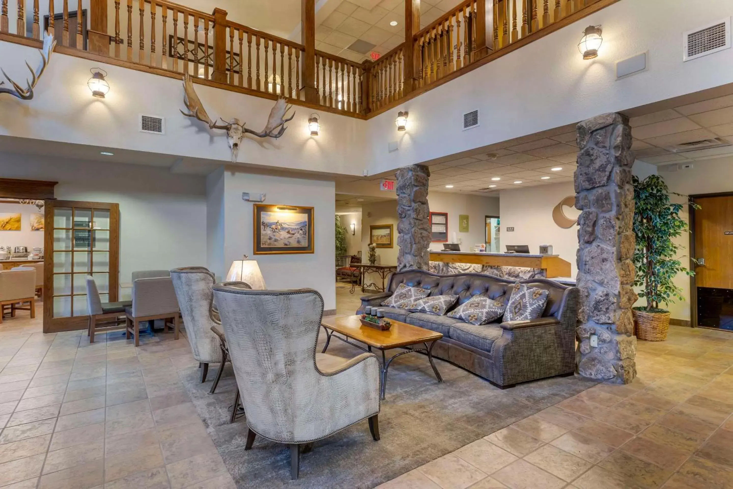 Lobby or reception, Seating Area in Comfort Inn & Suites Mt Rushmore