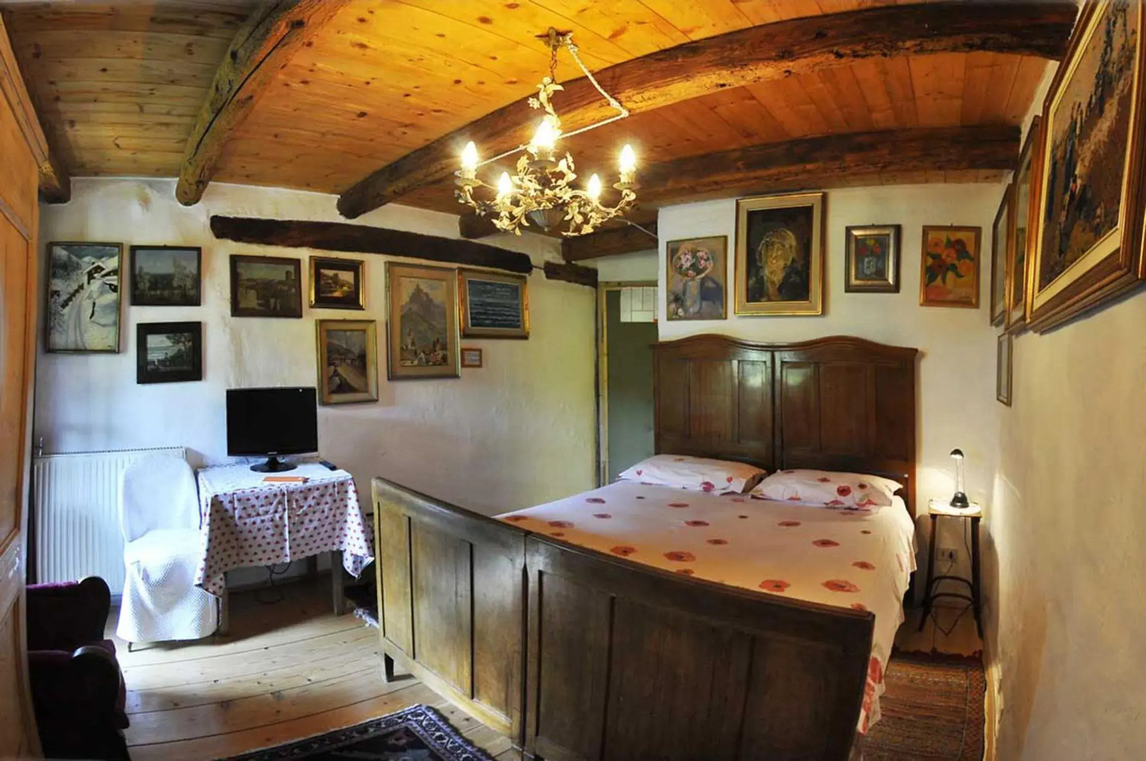 Photo of the whole room, Bed in Villa Bertagnolli - Locanda Del Bel Sorriso
