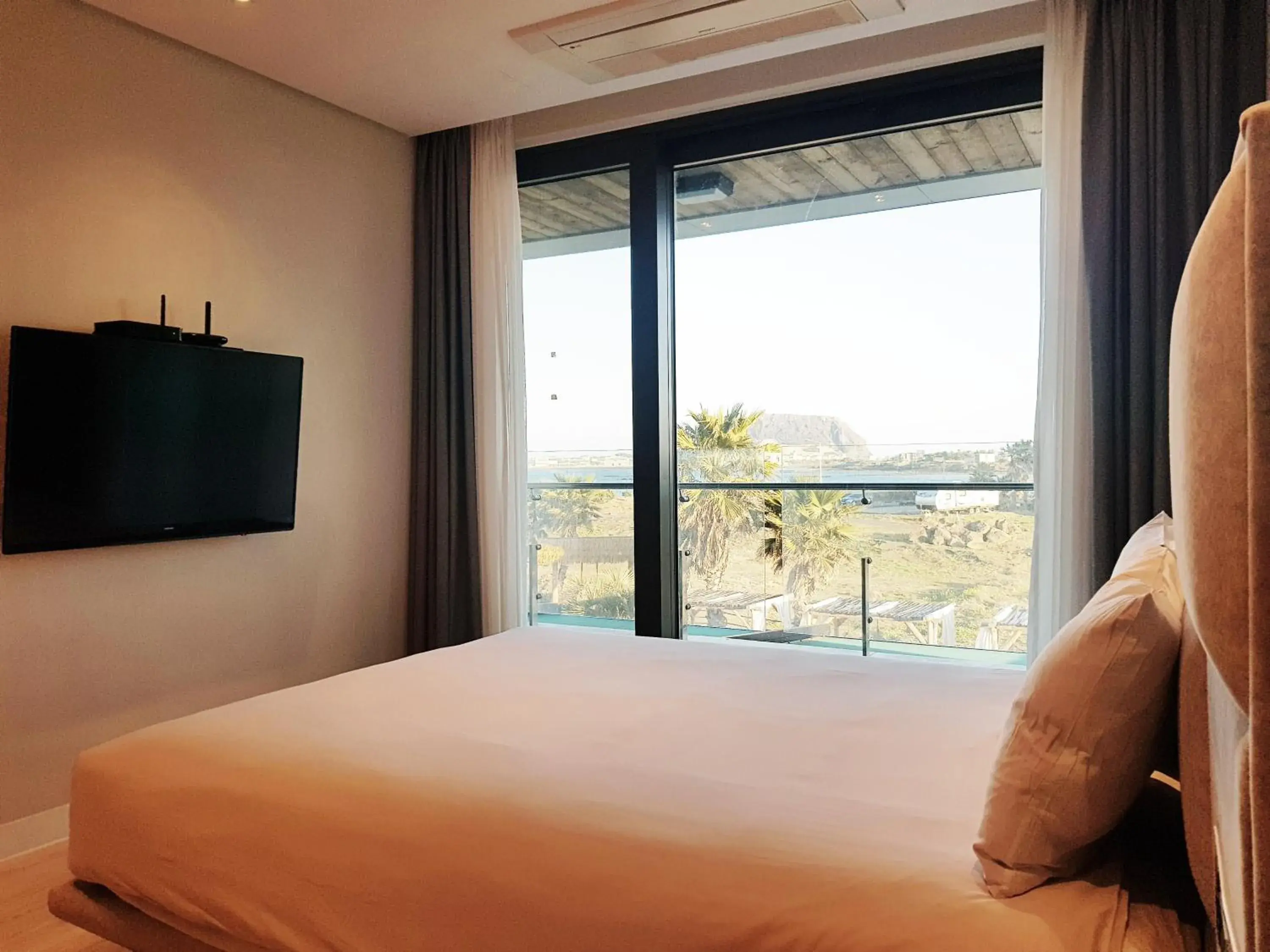 Bed in Attirance Pool Villa & Hotel Bed in Attirance Pool Villa & Hotel