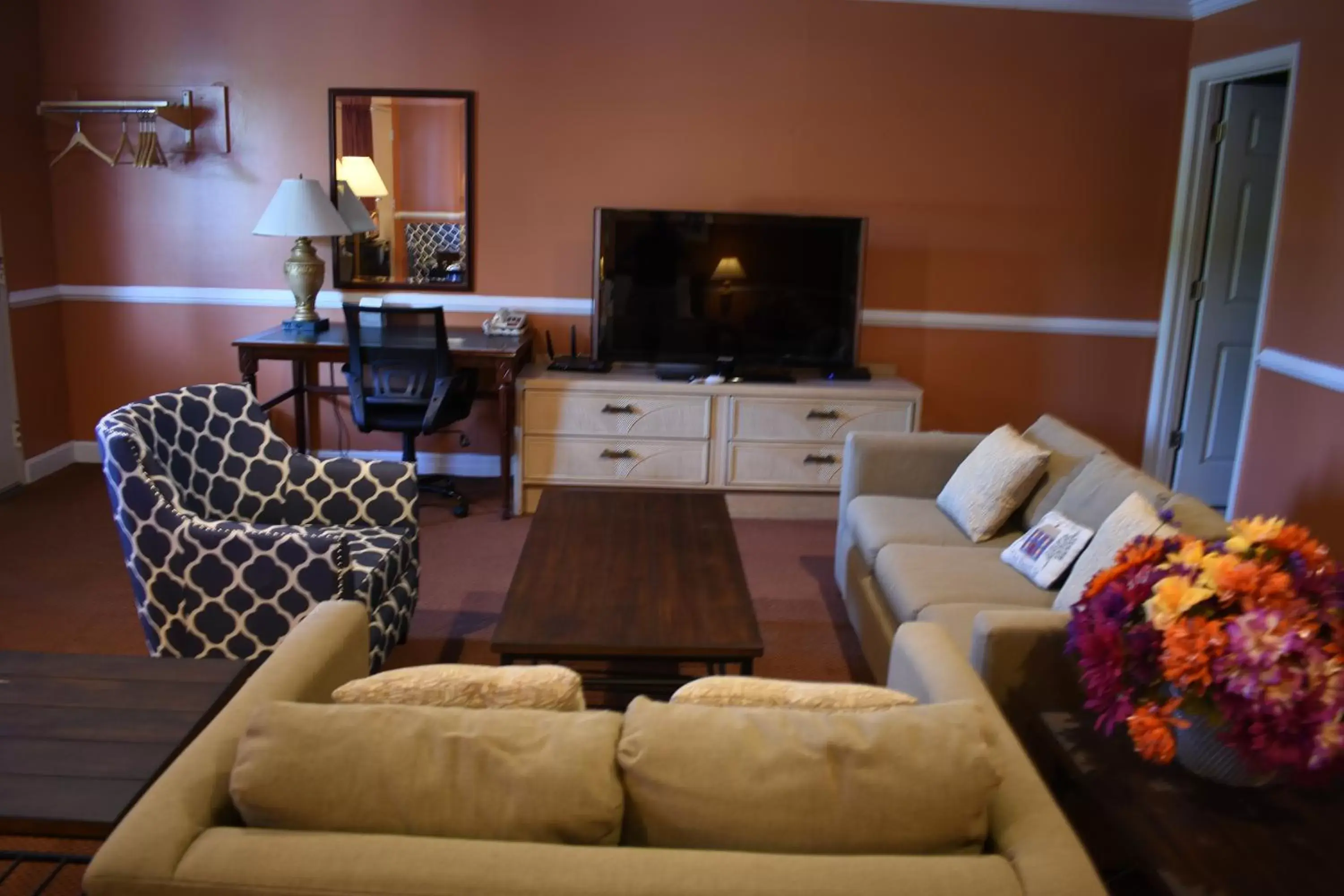 Seating Area in Red Carpet Inn and Suites Culpeper