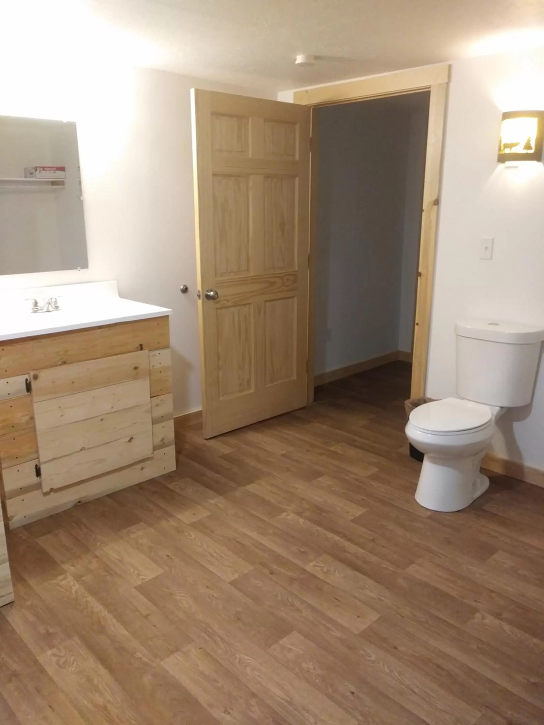 Bathroom in Whispering Winds Retreat B&B